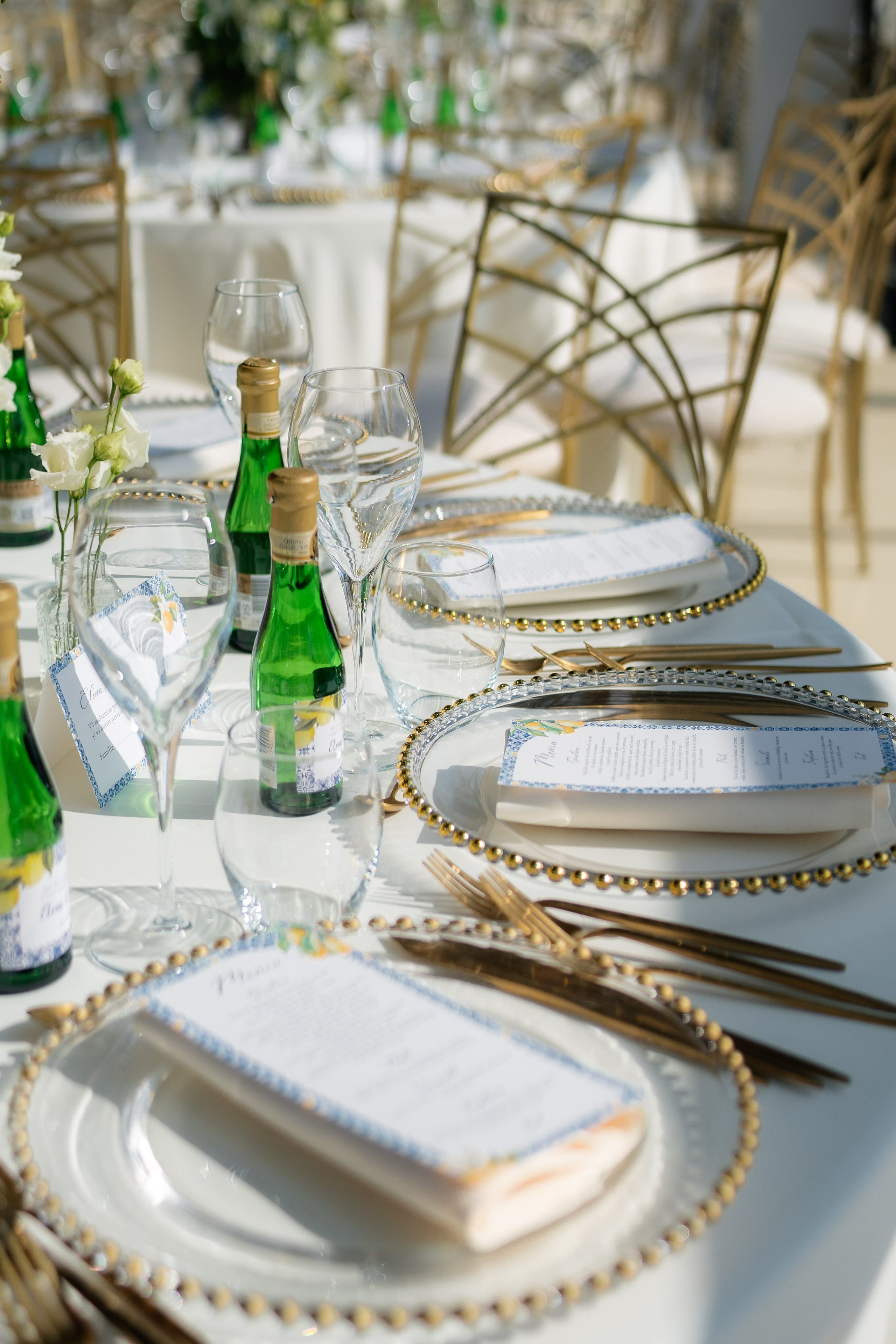 Elly & Andrew. Destination Wedding Photographer Alex Pasarelu