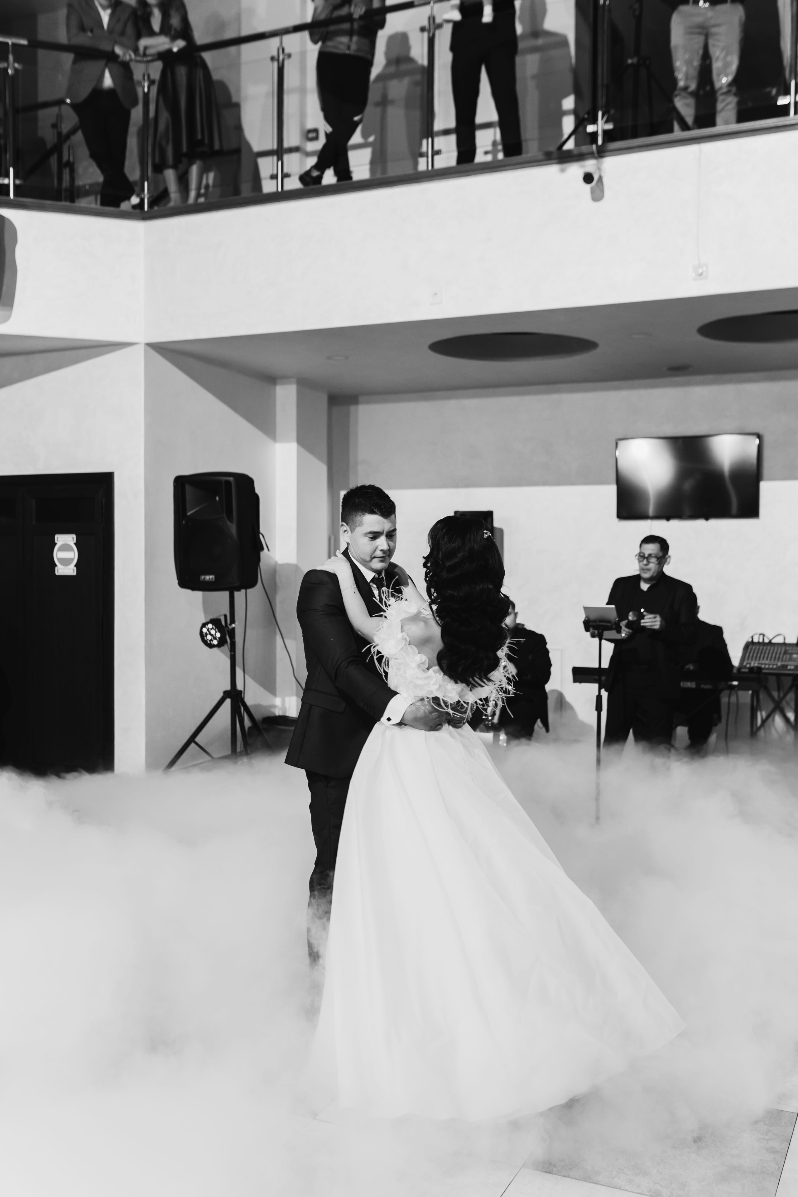 Loredana & Emilian – Ziua Nunții | Videografie - fotografie Botez Suceava, Iași, Botoșani. Servicii foto-video profesionale, pentru momente de neuitat
