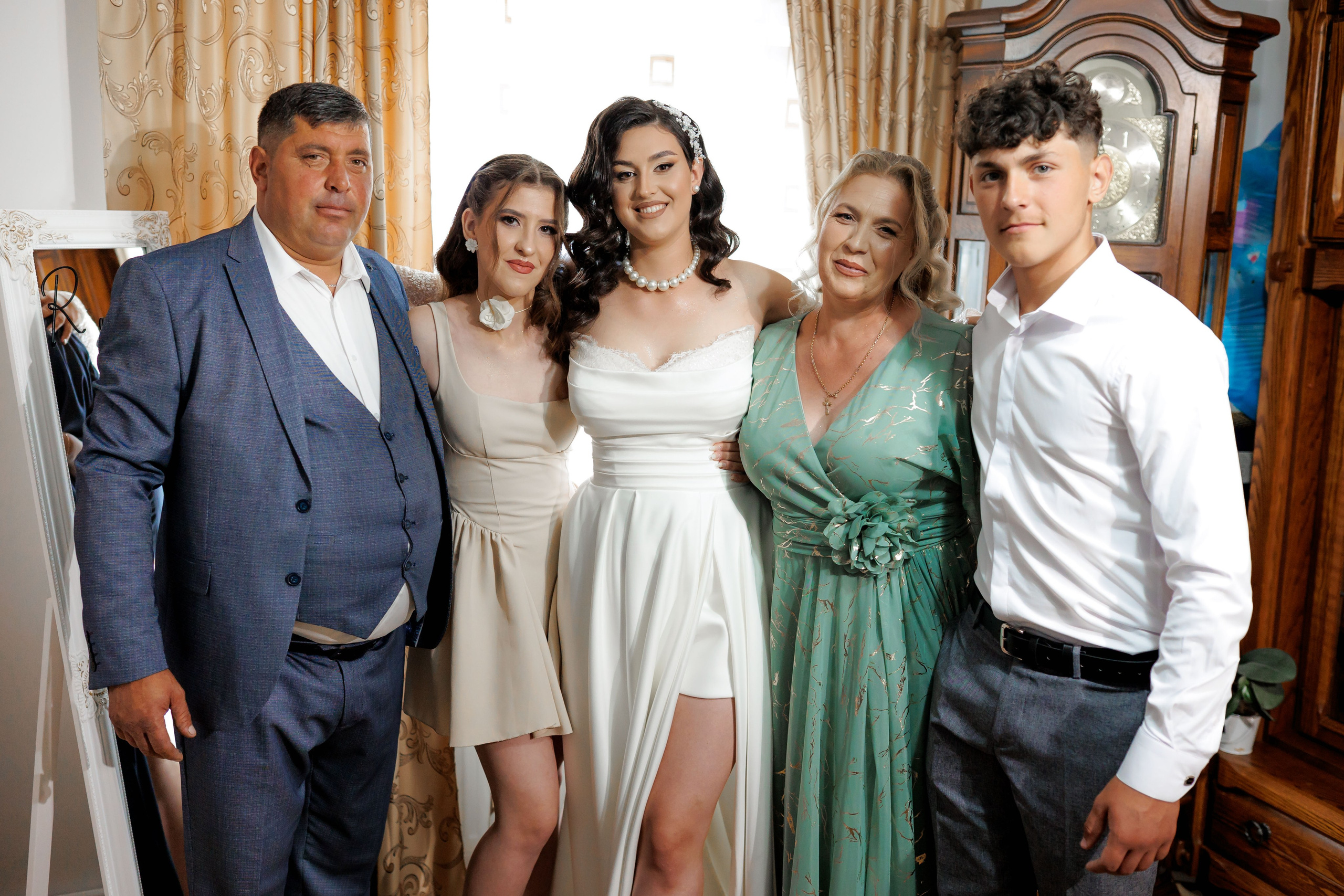 Nunta Nicoleta & Răzvan | Fotografie & Videografie Profesională. Servicii foto-video profesionale, pentru momente de neuitat