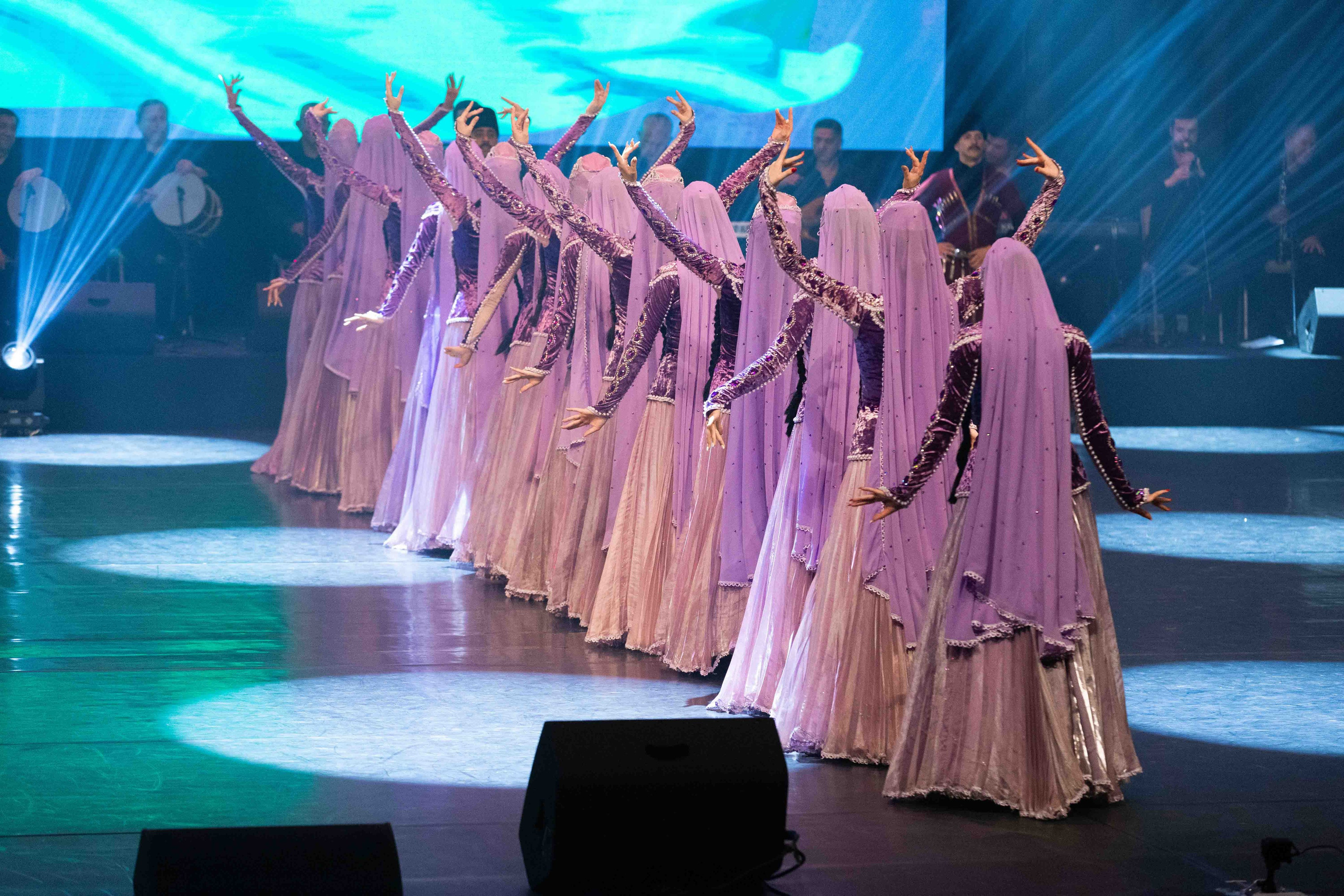 STATE DANCE ENSEMBLE. Wedding&Event photographer Ismail Rzayev in Baku