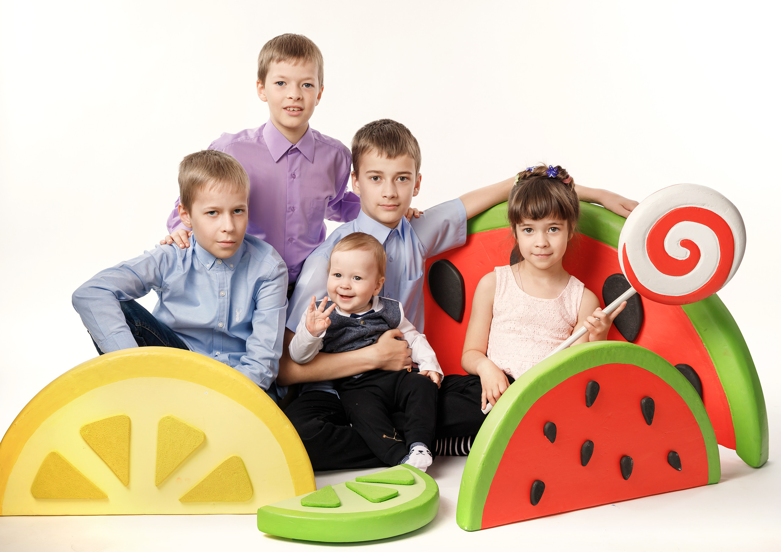 Детская фотография в студии. Семейный, детский, школьный фотограф в Нарве, Эстония, Зоя Хусаинова