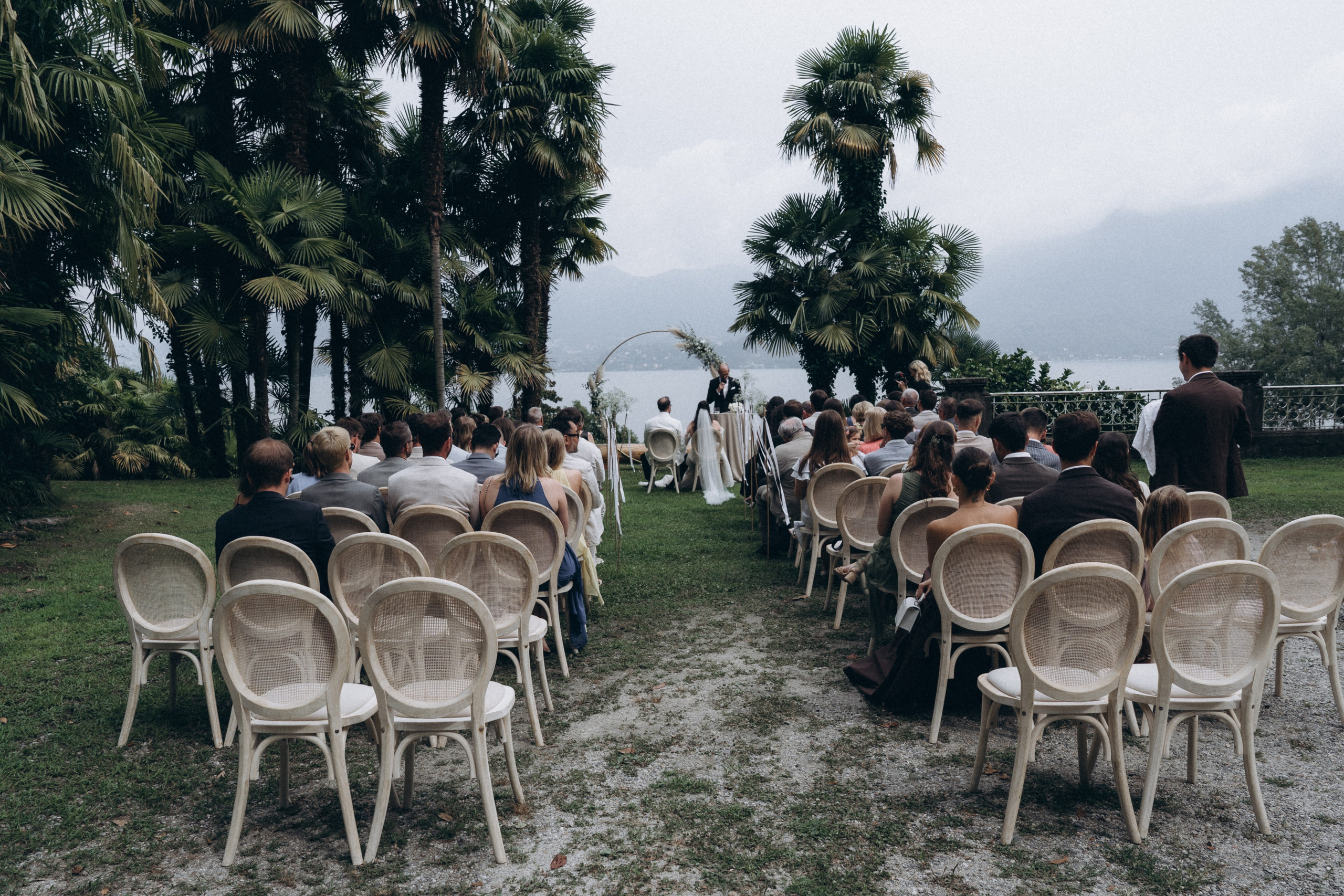 LAURA AND DOMENIK_LAKE MAGGIORE. PHOTOGRAPHER IN ITALY