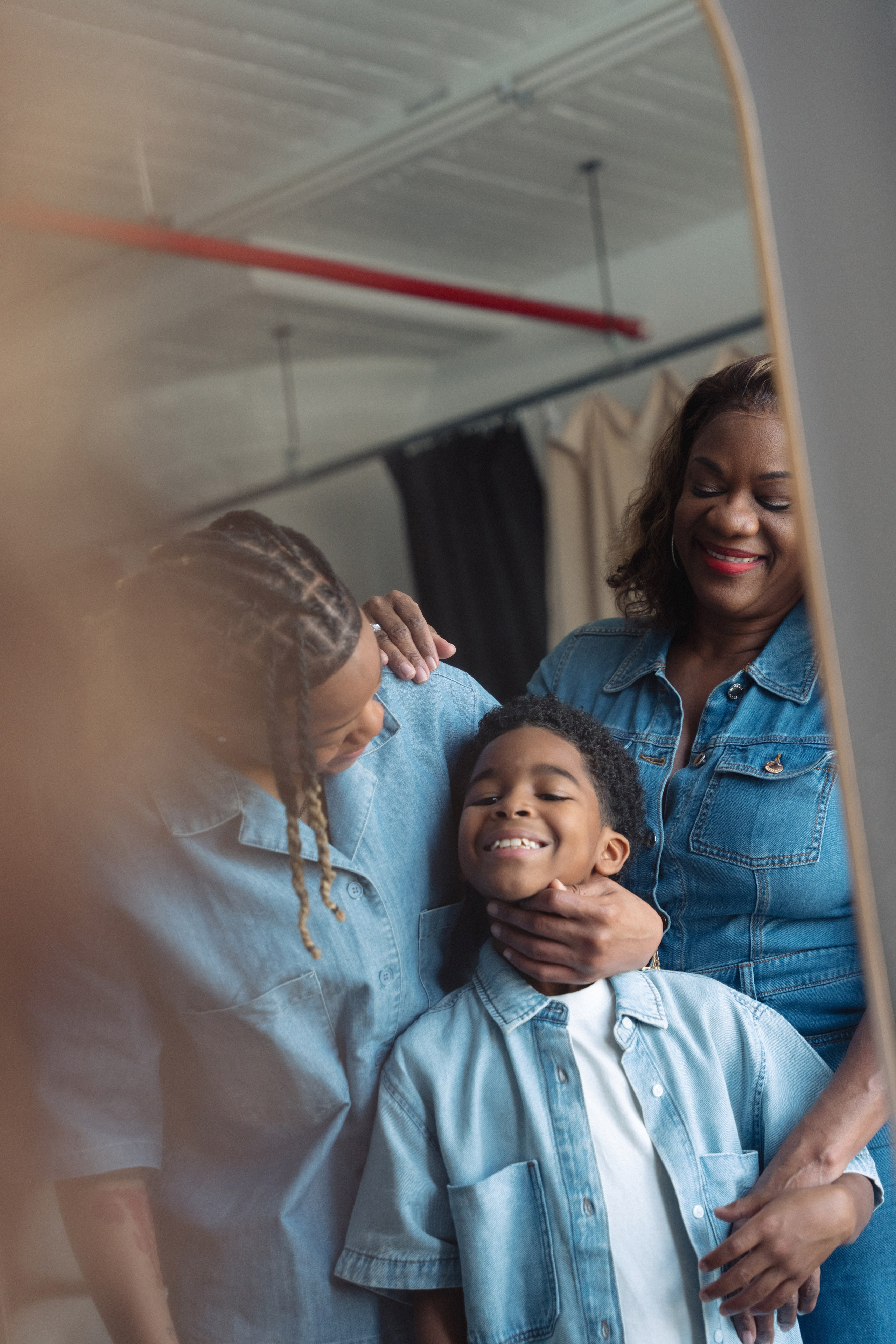 Santa Monica Family photographer. Los Angeles family photographer. Family photography. Family photoshoot. Maternity photoshoot. Beach family photoshoot. Home family photoshoot. Maternity beach photoshoot. Family holiday photoshoot. Family photographer. Photographer for families