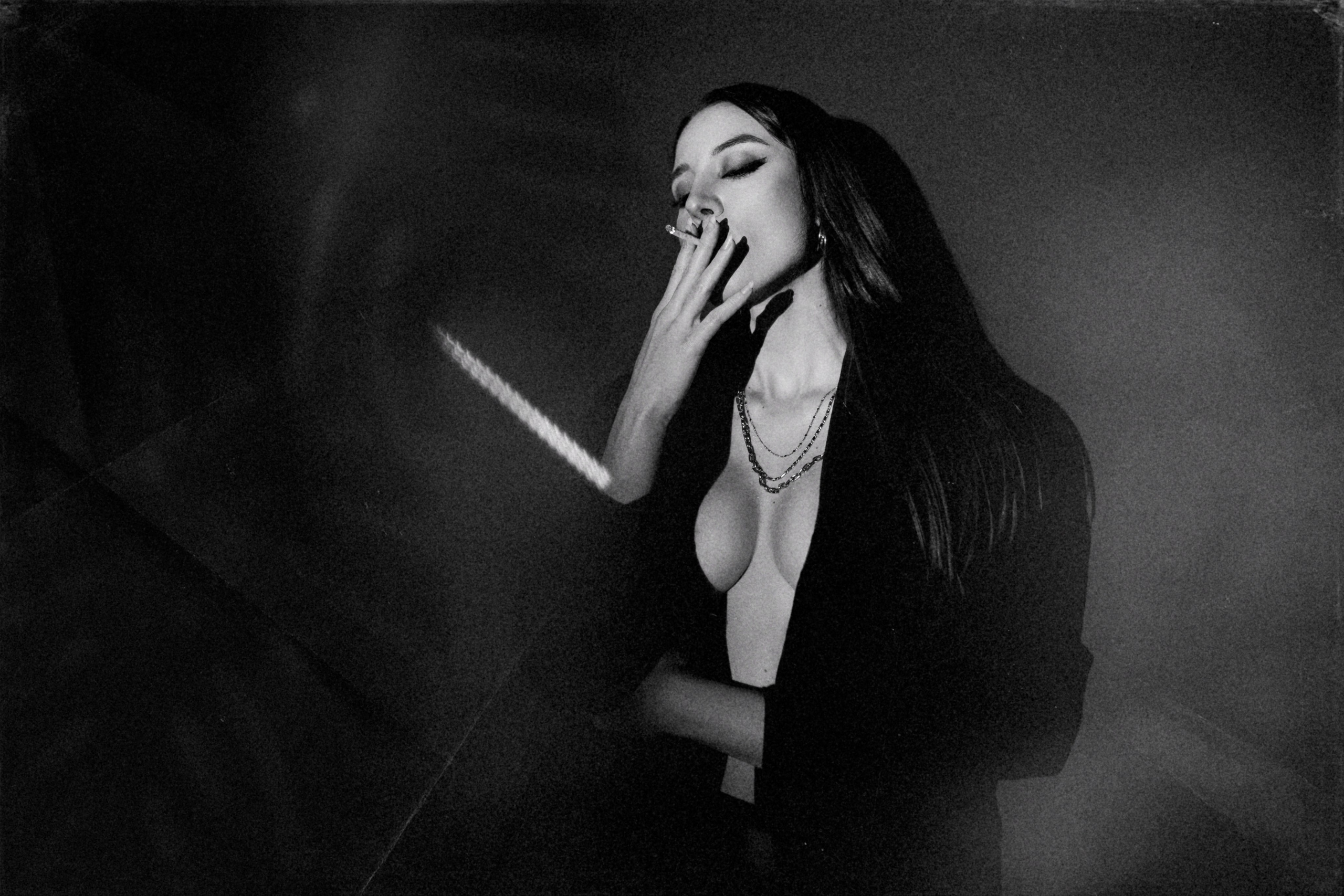 Svi moji studijski portreti na jednom mestu. Mark Smilyanic | Portretni boudoir fotograf iz Beograda