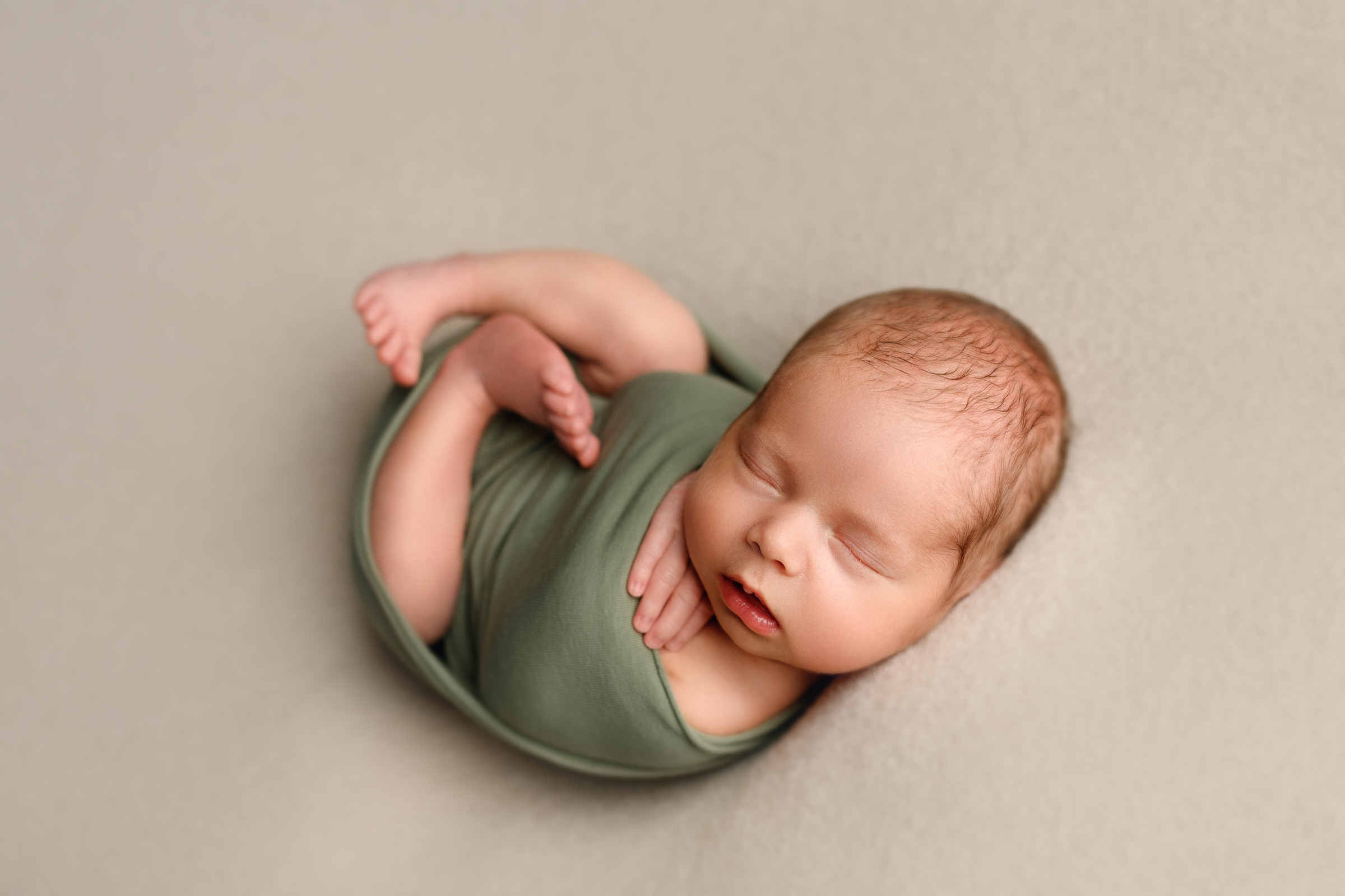 Babyfotos Berlin, professionelles Newborn Shooting, Premium-Qualität