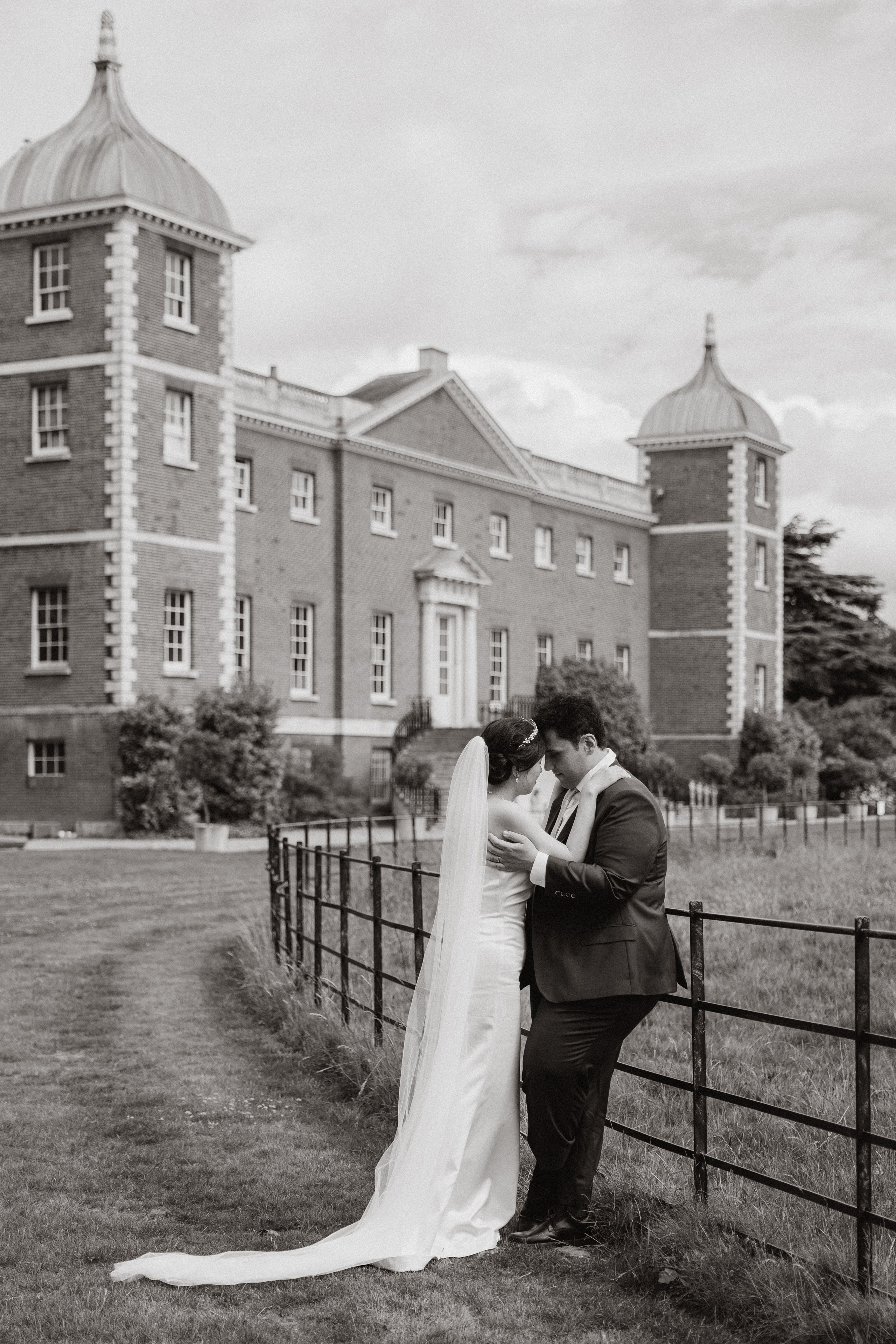Couples|Elopement|Weddings. PHOTOGRAPHER IN LONDON