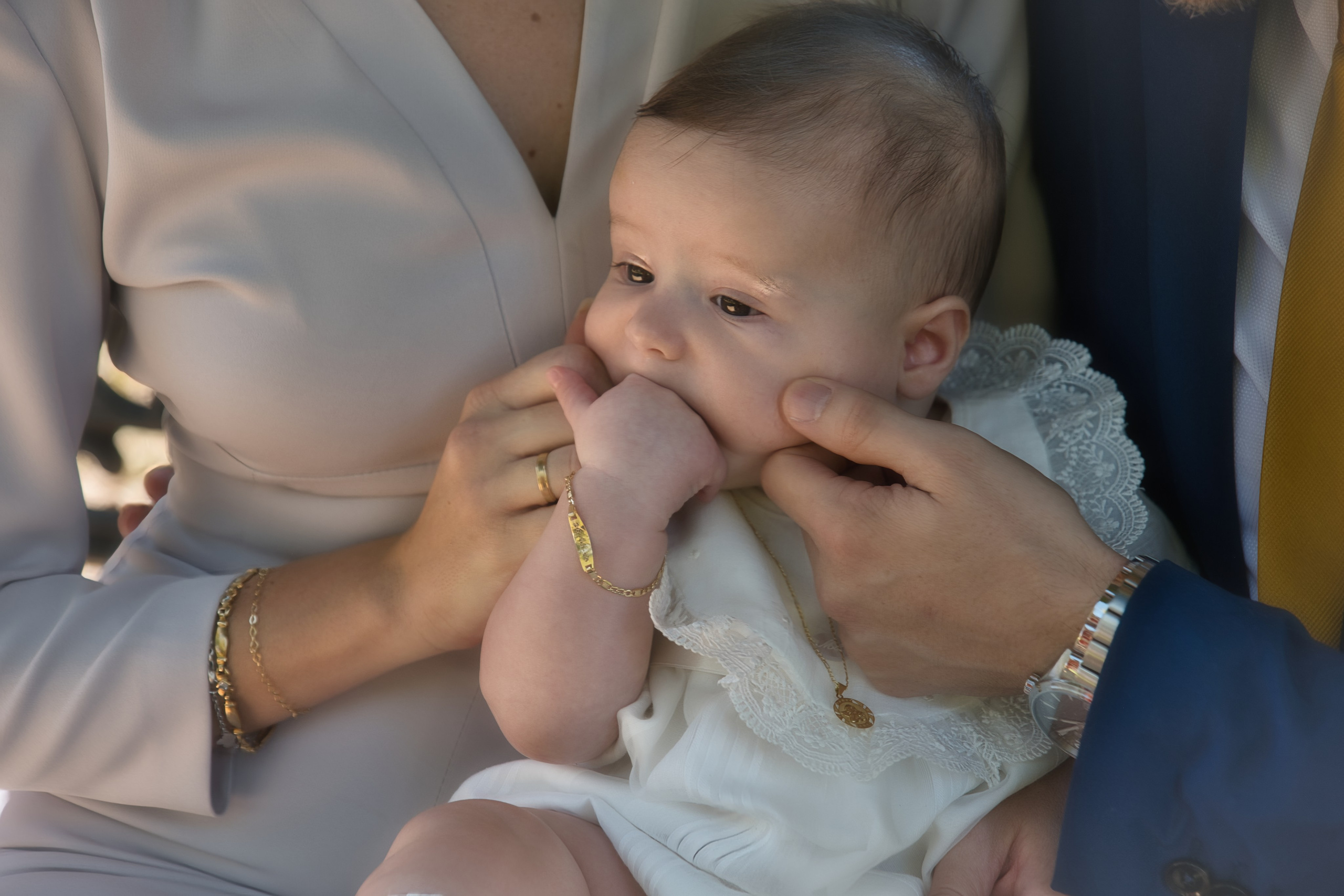 Fotografía de familia en Córdoba. Sesiones naturales y llenas de emoción. Fotógrafo y videógrafo en Córdoba (España)
