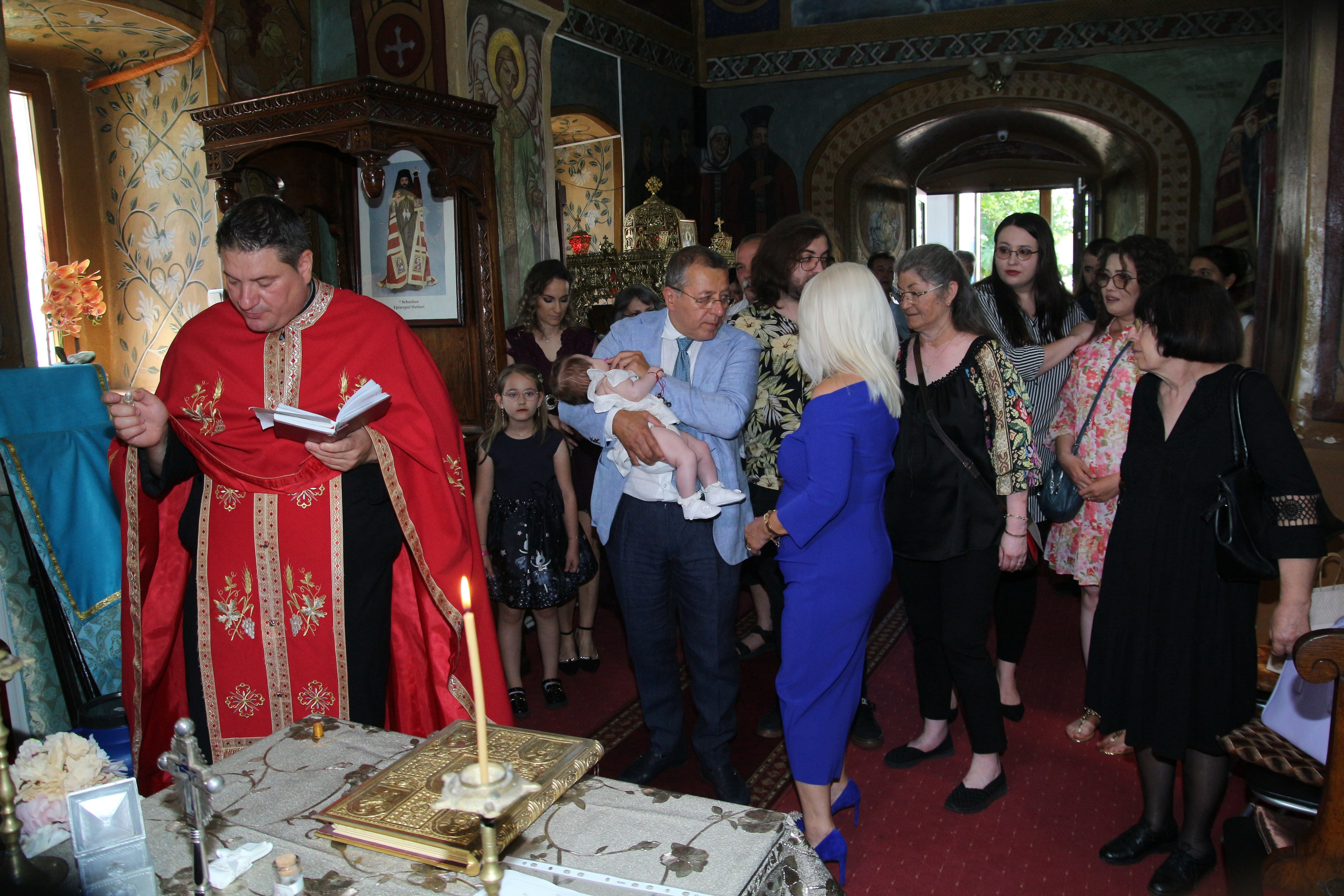 BYZO MEDIA. PETRU BYZO - family and children photographer in ROMANIA