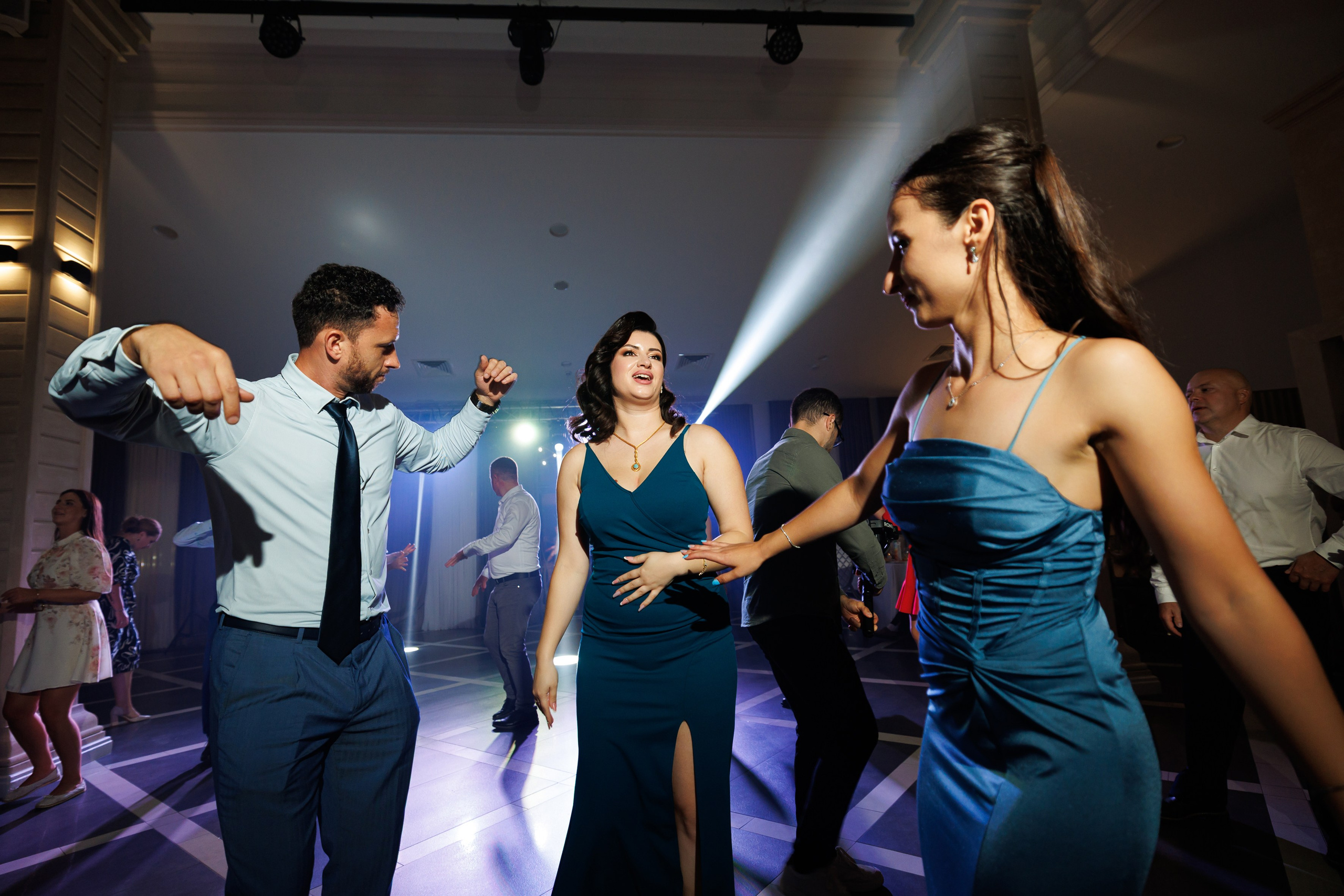 Fotograf nunta chisinau. Dinu Malancea. Dinumalancea.com — fotograf de nunta si familie. Moldova, Romania, UE