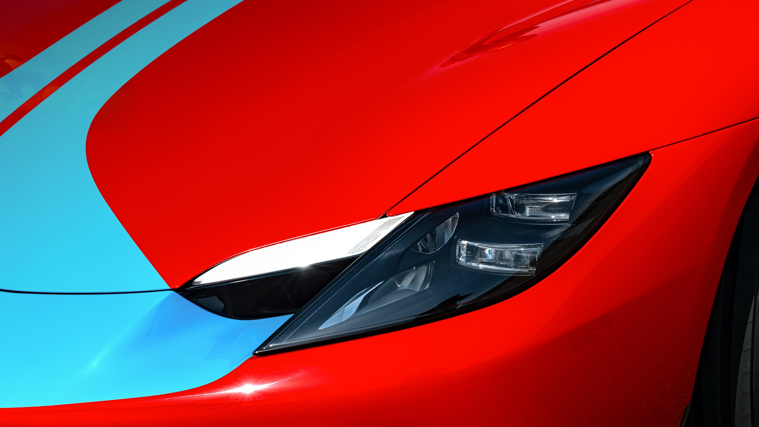 FERRARI. WORLDWIDE COMMERCIAL AUTOMOTIVE PHOTOGRAPHER