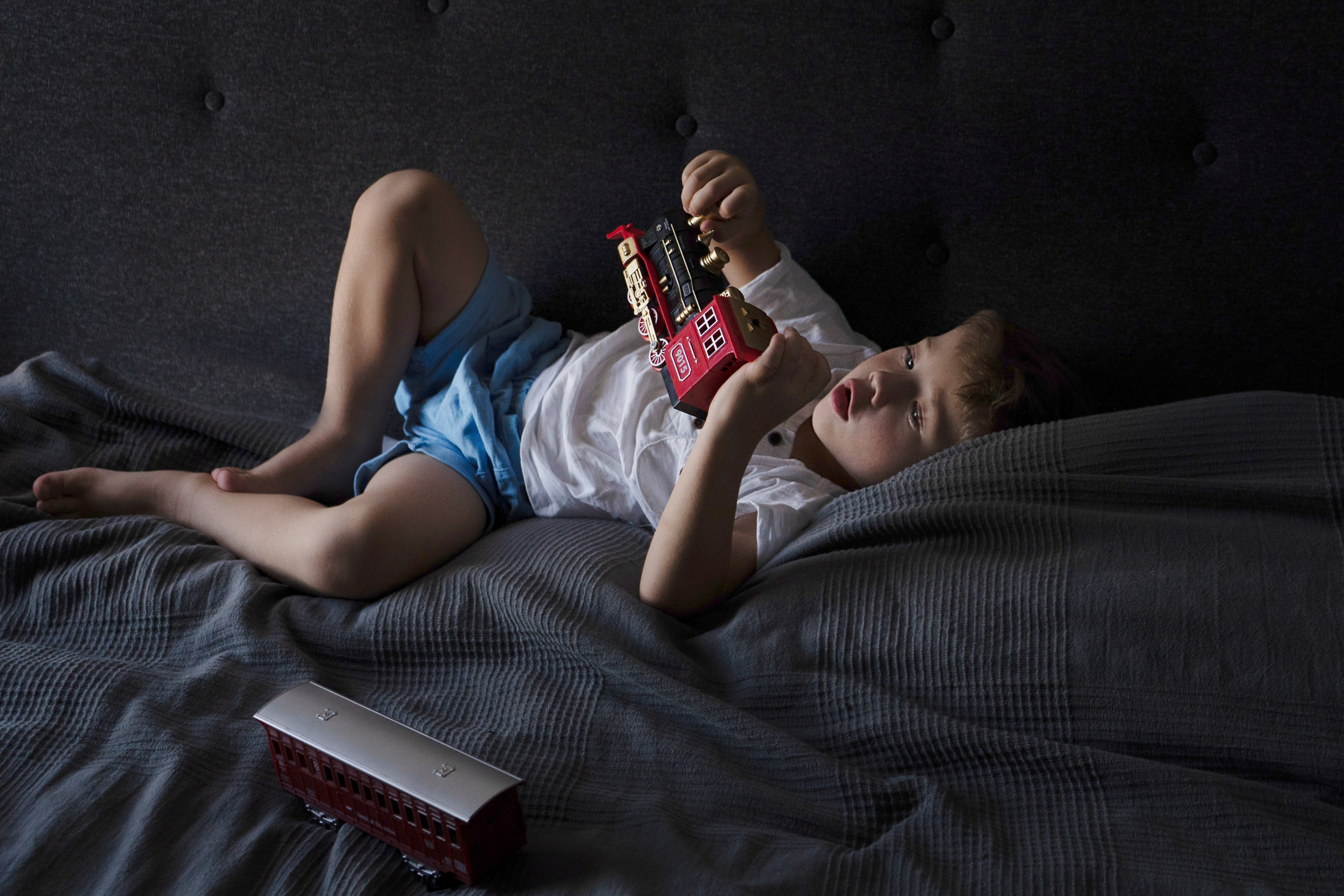 Kids Photoshoot in Abu Dhabi — Real Emotions & Genuine Moments. Mariia Safronova is your photographer in Abu Dhabi and Dubai