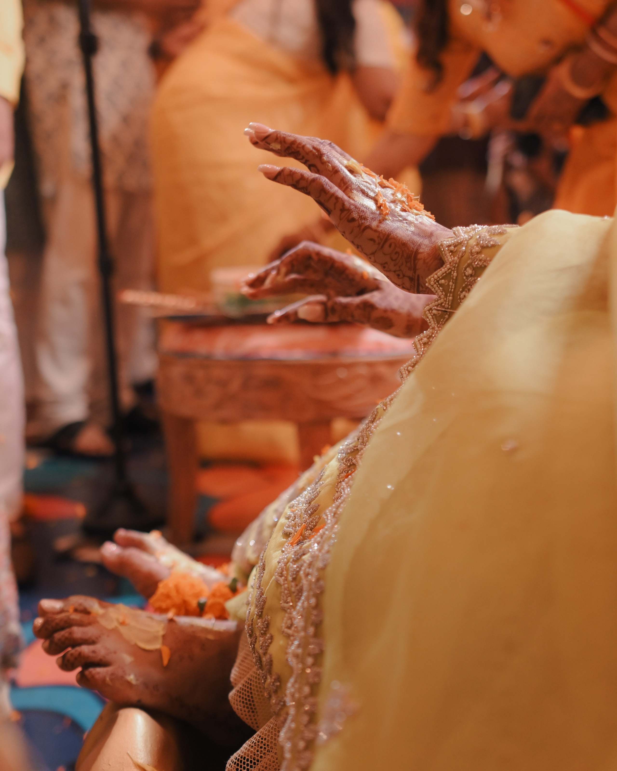 HALDI & MEHANDI. Wedding photographer Stalen Robert