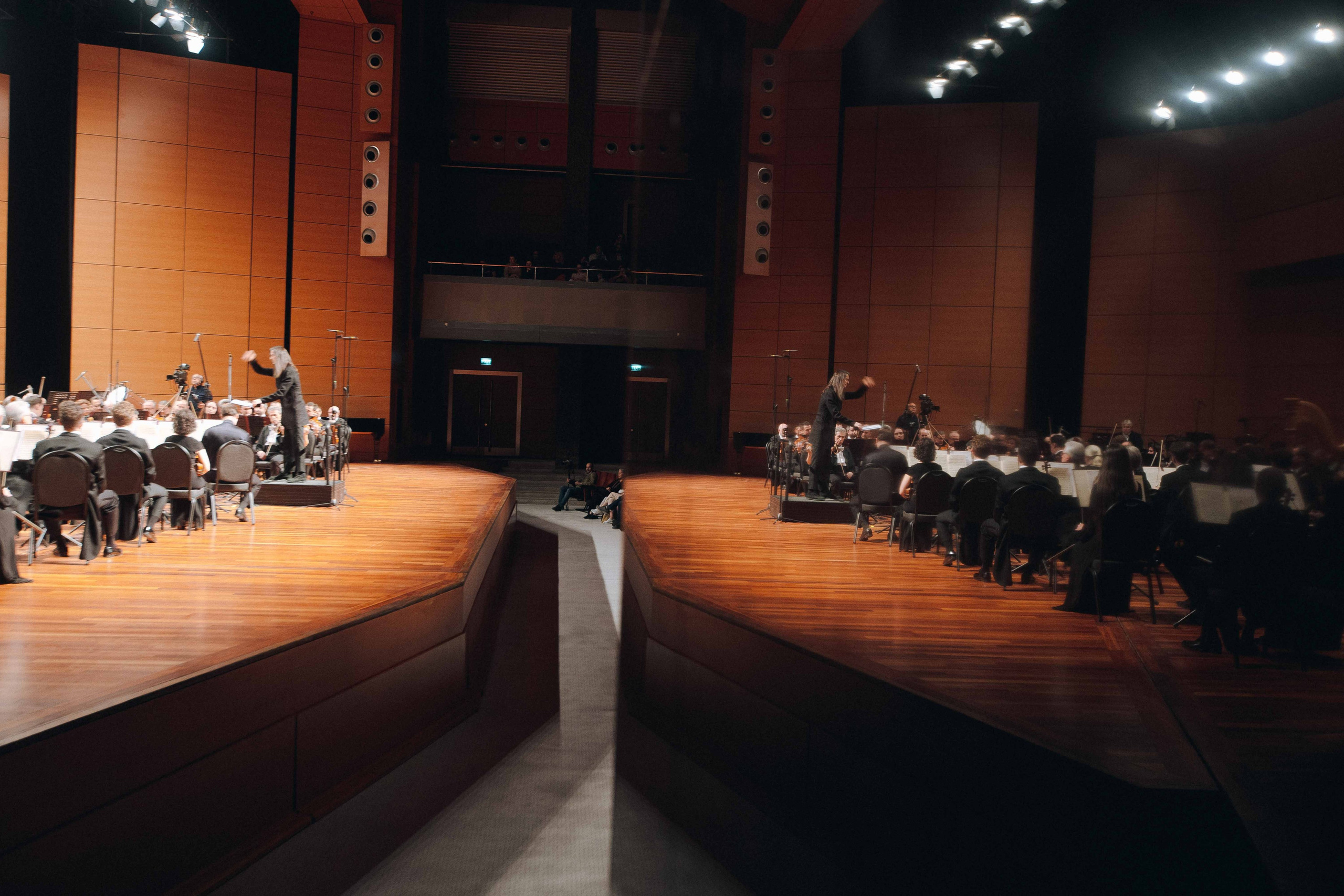 The Tchaikovsky Academic Grand Symphony Orchestra in Istanbul. Wedding&Event photographer Ismail Rzayev in Baku