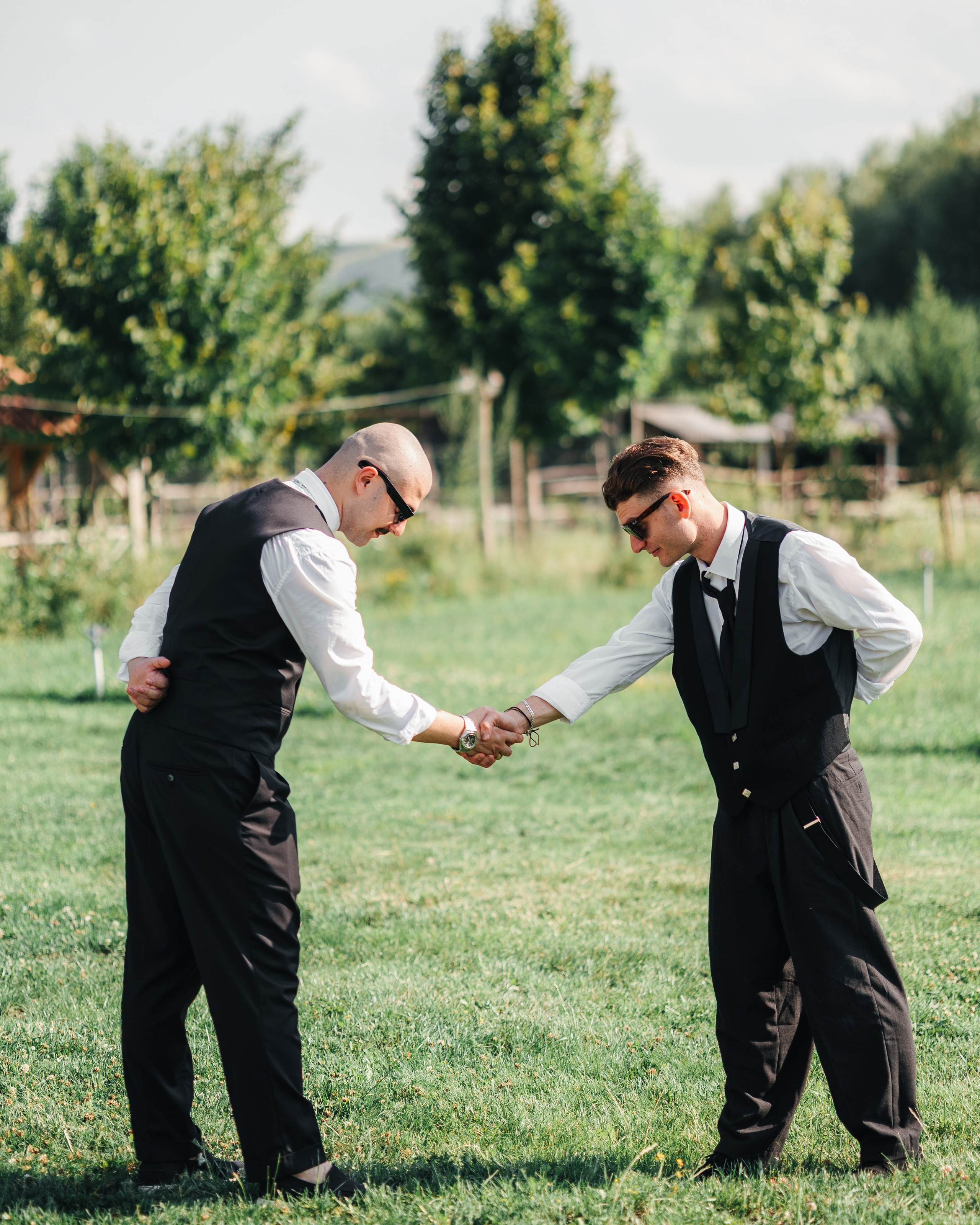 Nikusha & Tato. Bspander