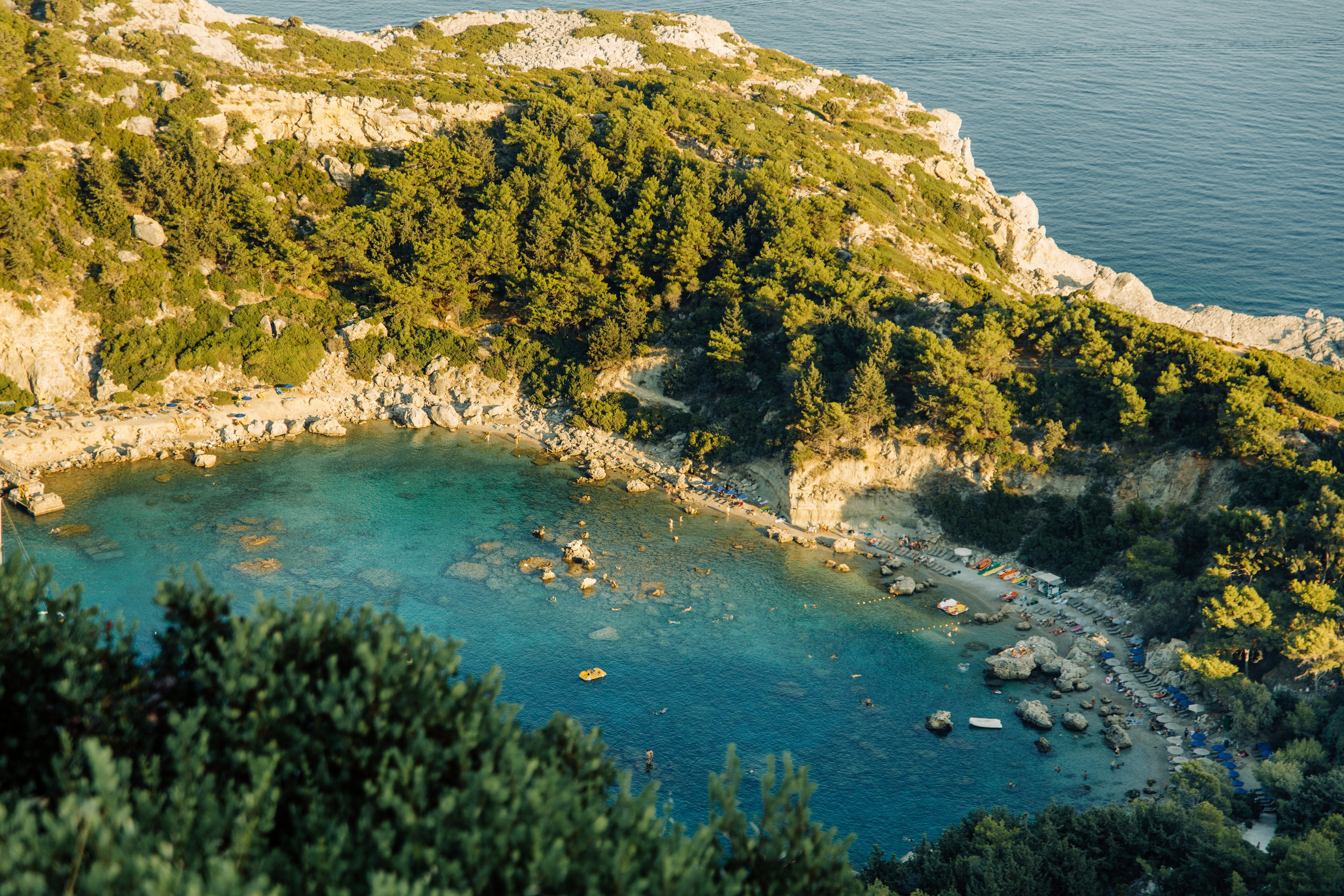 Alina and Joshua. Renate Woeste | Wedding planner in Rhodes. Creating dream weddings by the sea. Let’s make your special day unforgettable