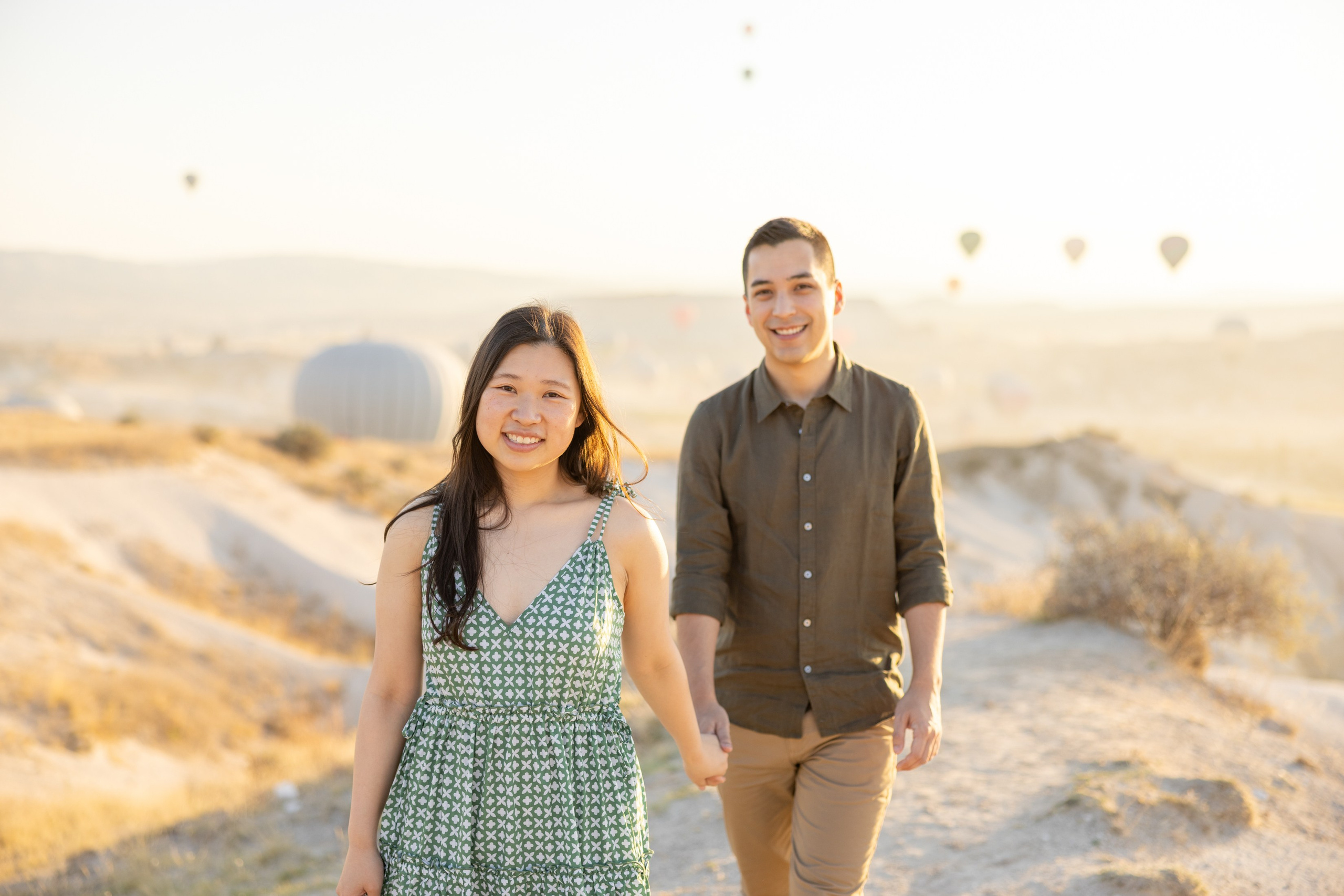 Romantic Love Story Photoshoot with Hot Air Balloons in Cappadocia. Julia Ganch I Fashion Wedding Photography I Cappadocia Turkey