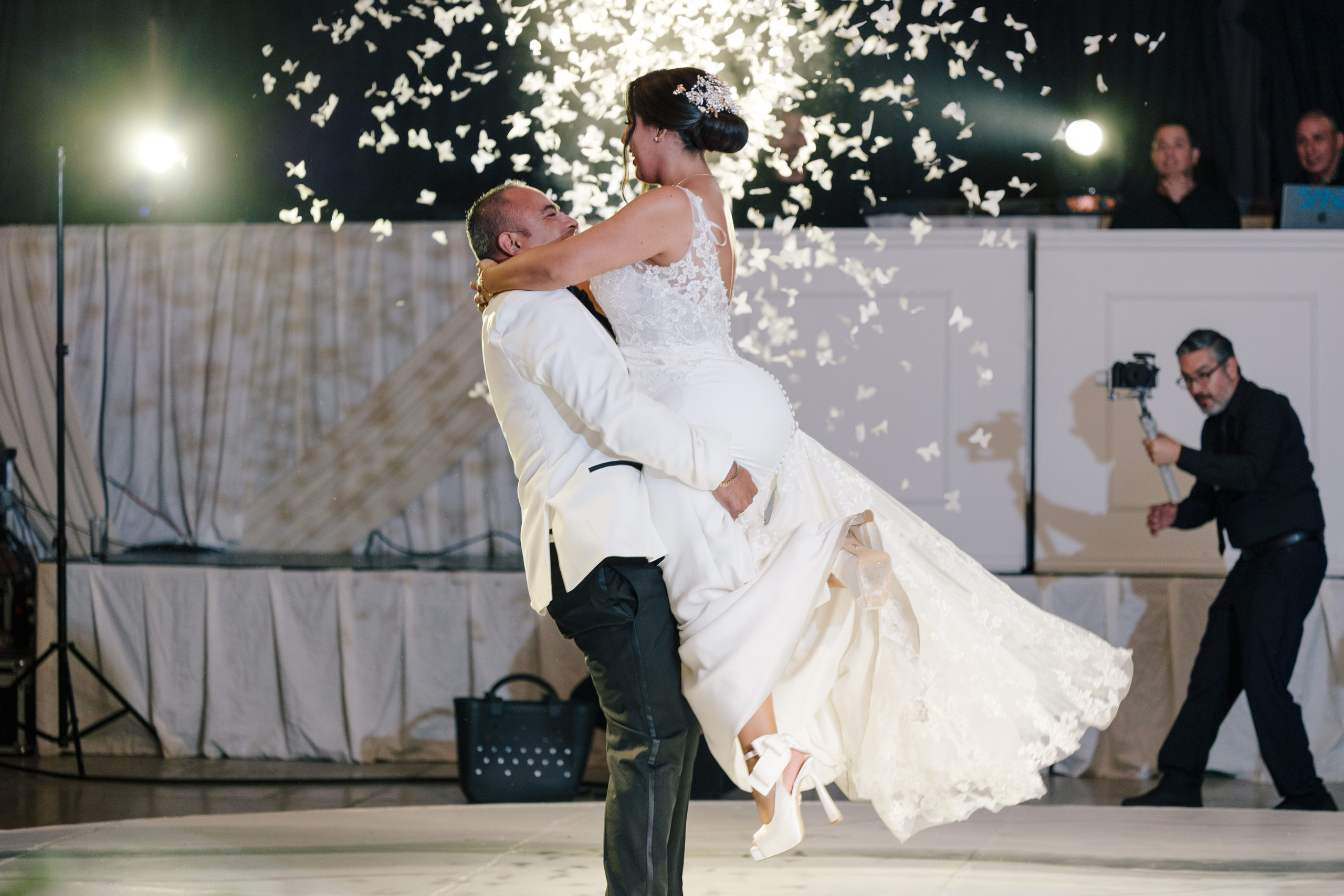 Alejandra y Salvador. Principal