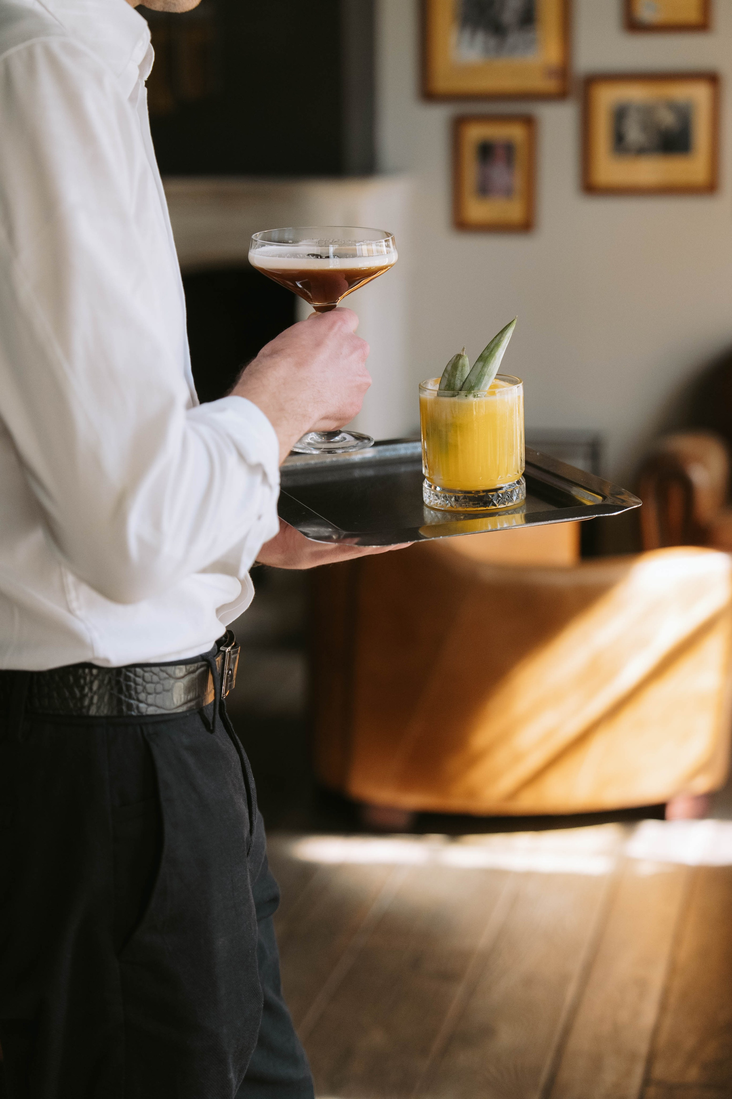 Hôtel Lion d’Or. Weeding photographer / event / portrait