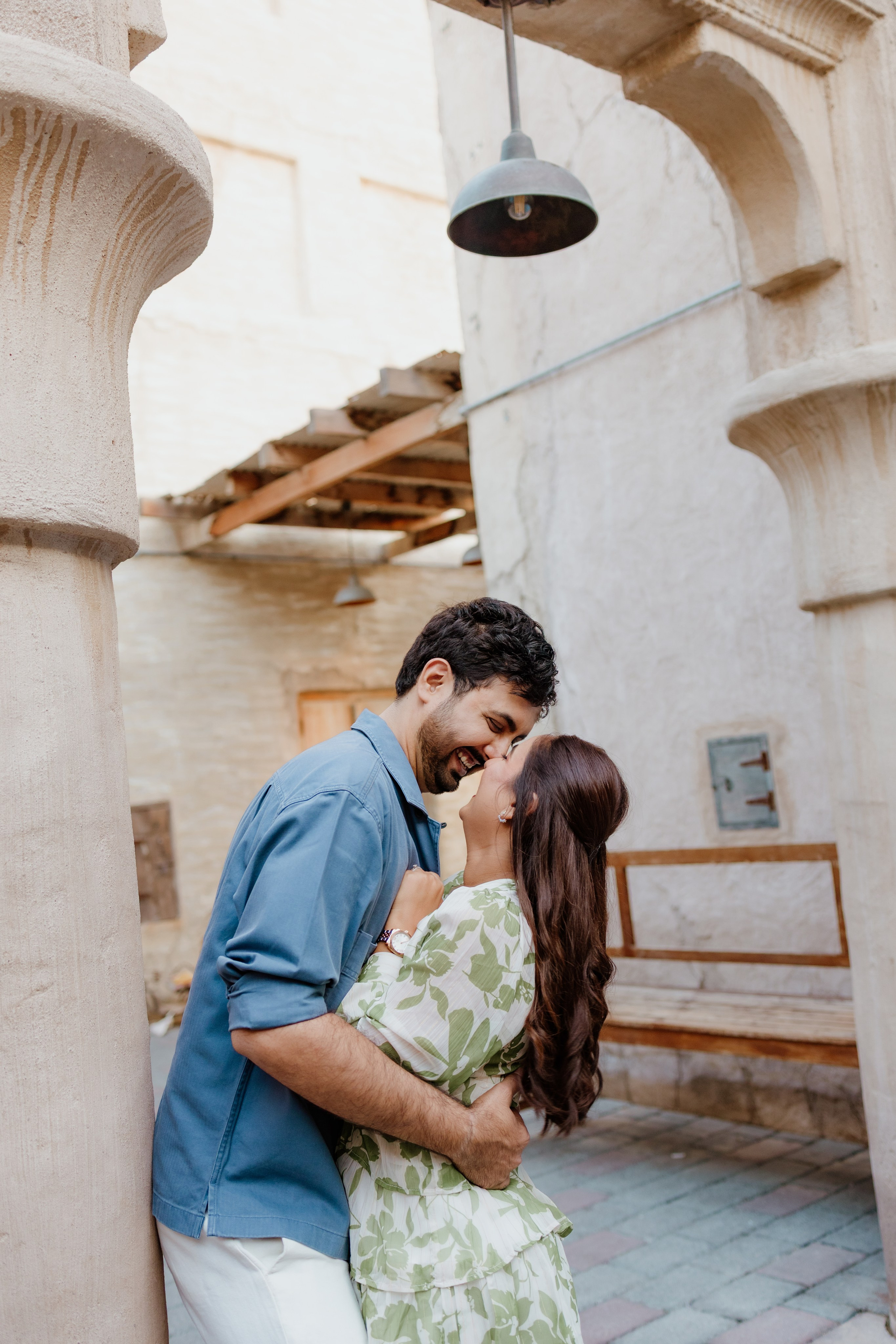 COUPLE SESSIONS. Love Emotions Weddings