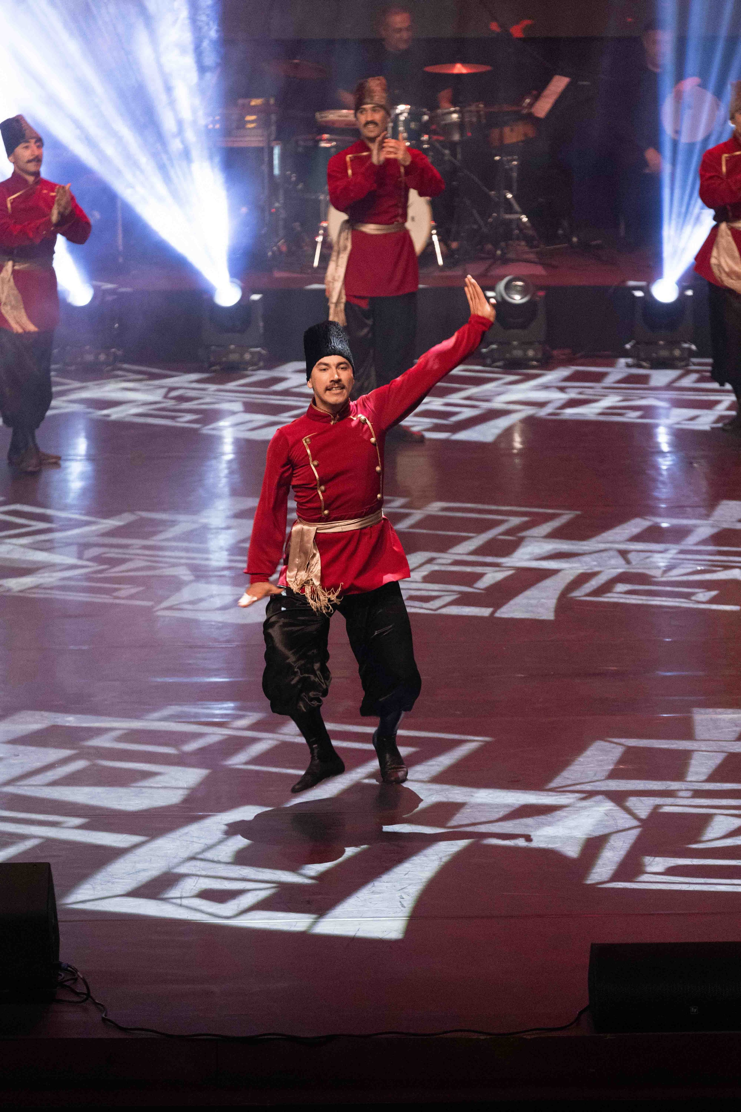 STATE DANCE ENSEMBLE. Wedding&Event photographer Ismail Rzayev in Baku