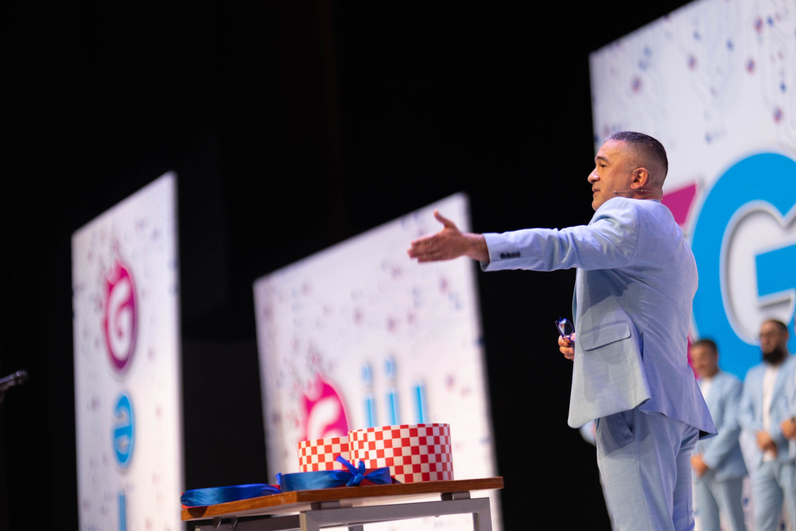 PLANET PARNI IZ BAKU. Wedding&Event photographer Ismail Rzayev in Baku