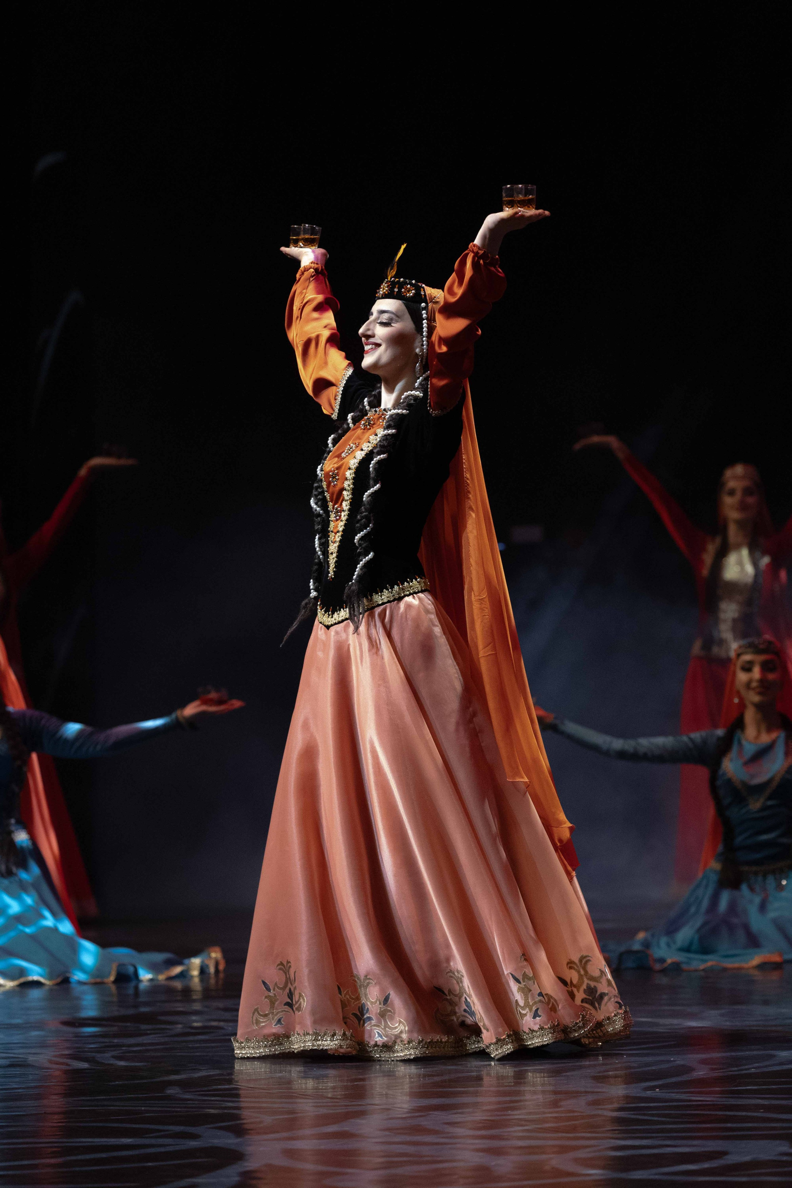 STATE DANCE ENSEMBLE. Wedding&Event photographer Ismail Rzayev in Baku