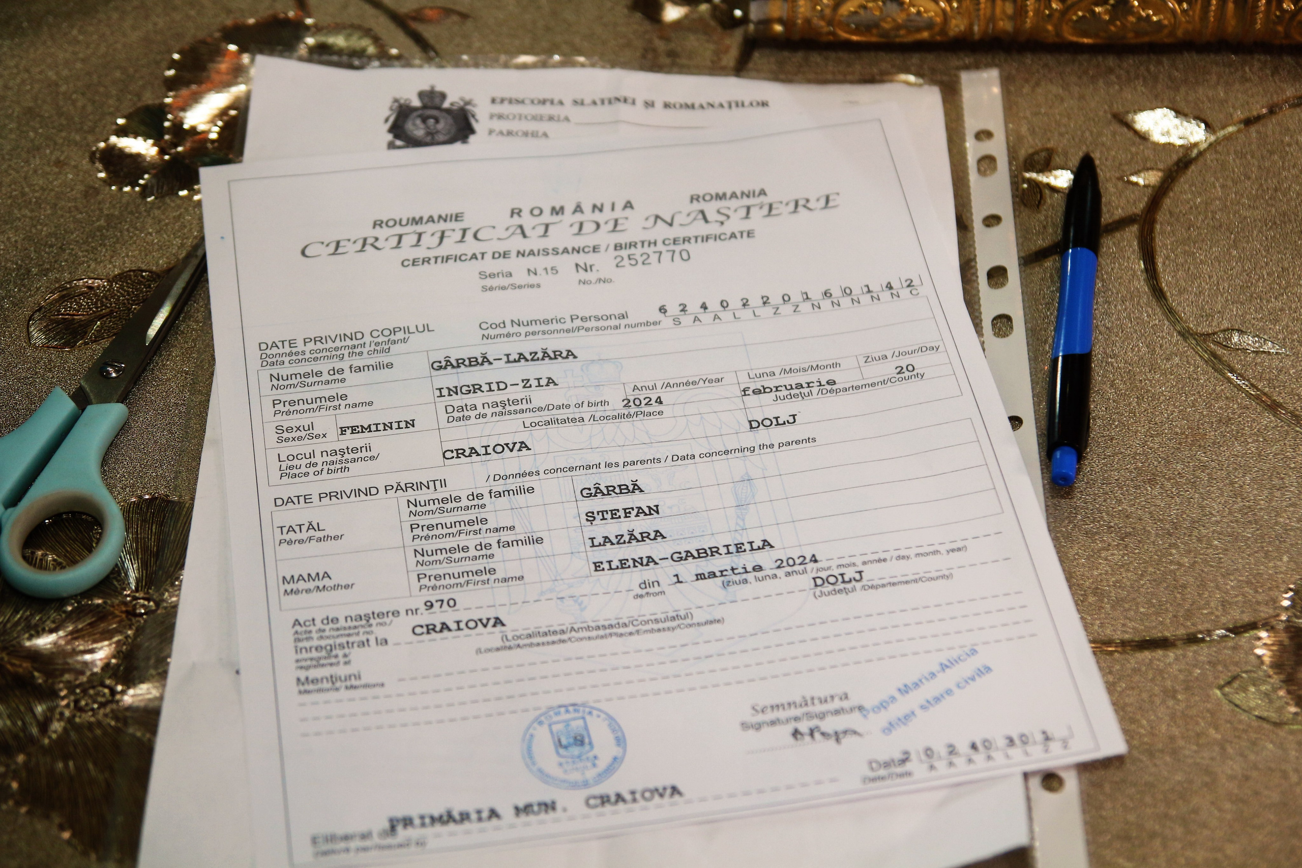 BYZO MEDIA. PETRU BYZO - family and children photographer in ROMANIA