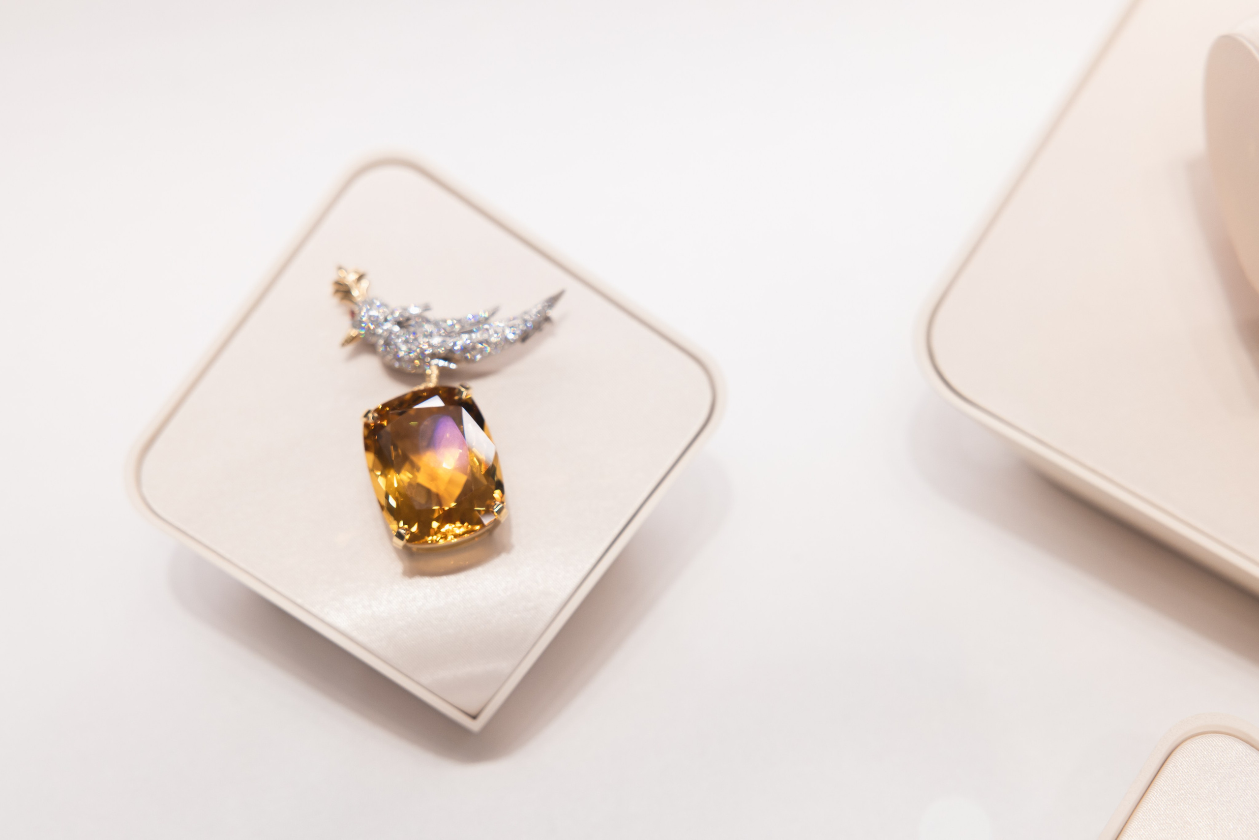 Tiffany. Professional wedding photographer in Copenhagen, Denmark — Julia Byron