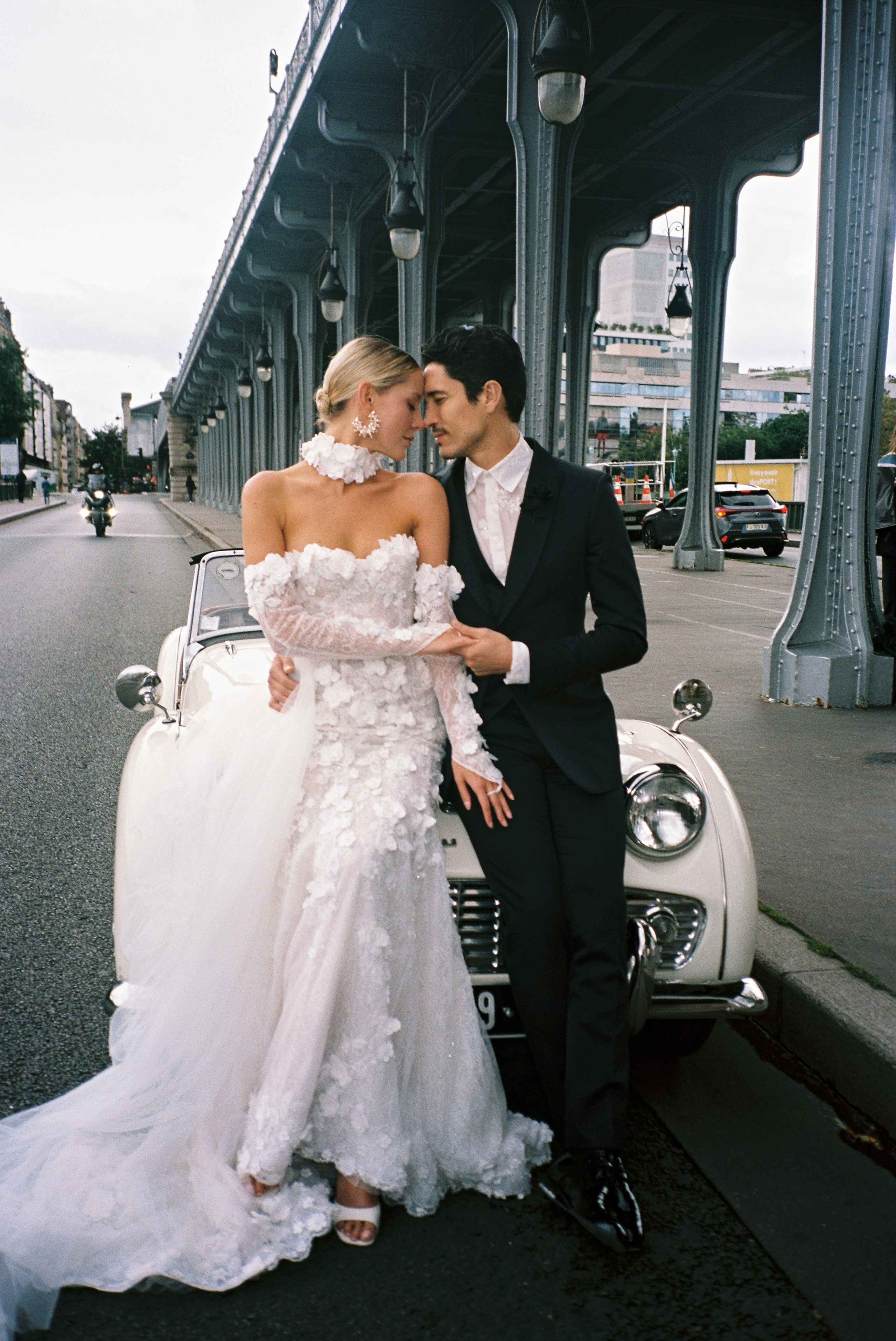 Romantic Photoshoot in Paris — Paris, the City of Love