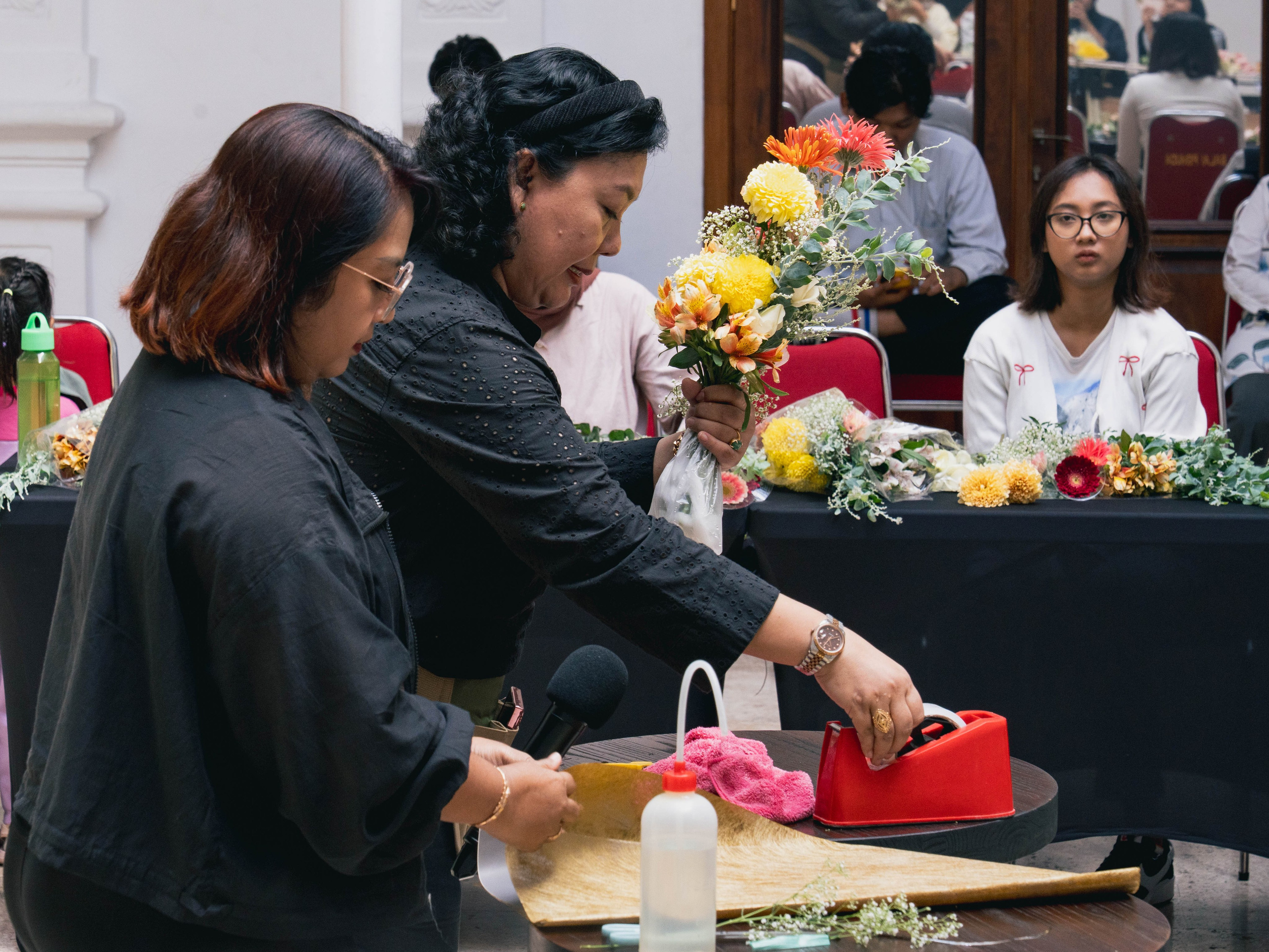 IPBI Surabaya — Floral Workshop. Aro Salaka Event Photography