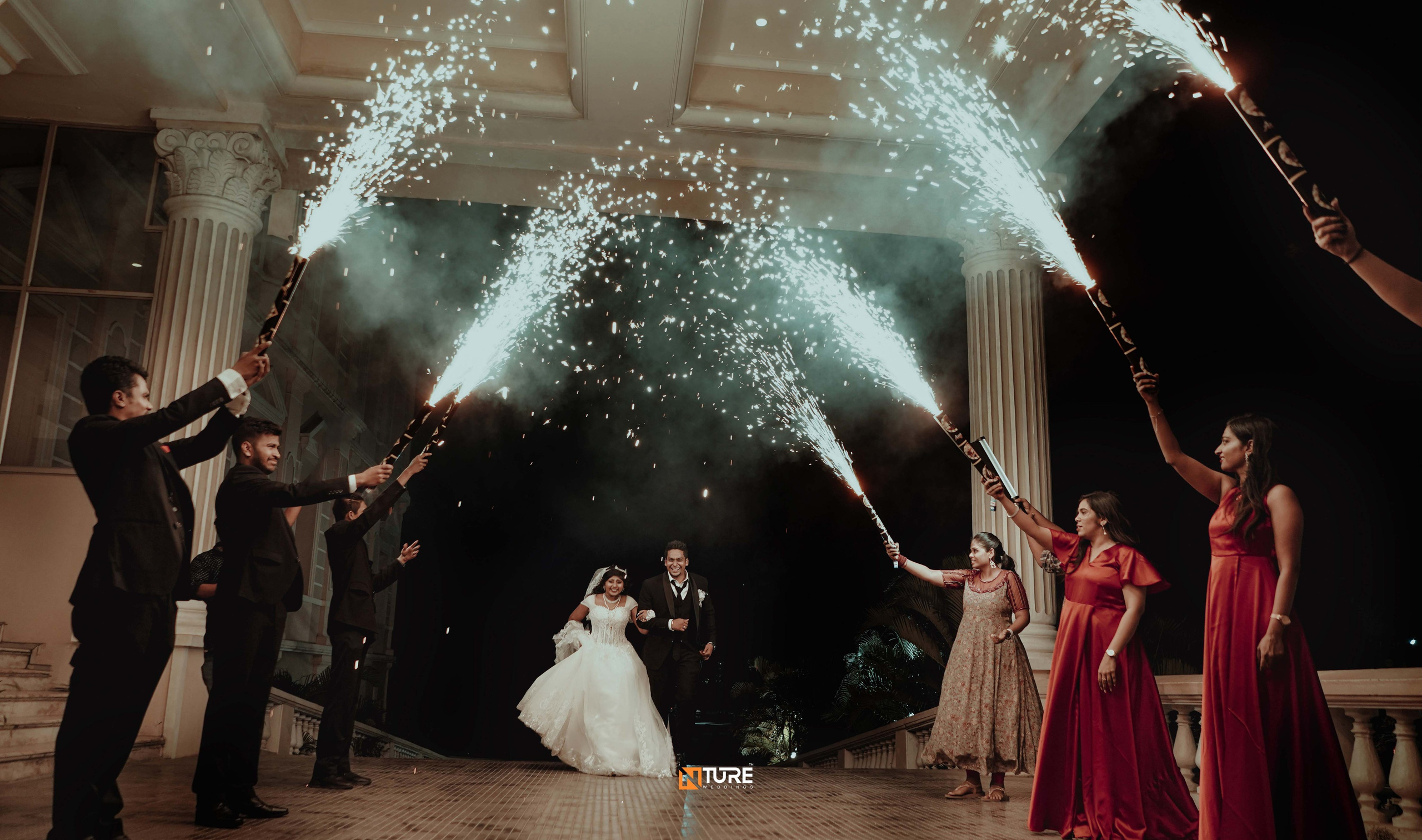 PHOTOS. NTURE WEDDING