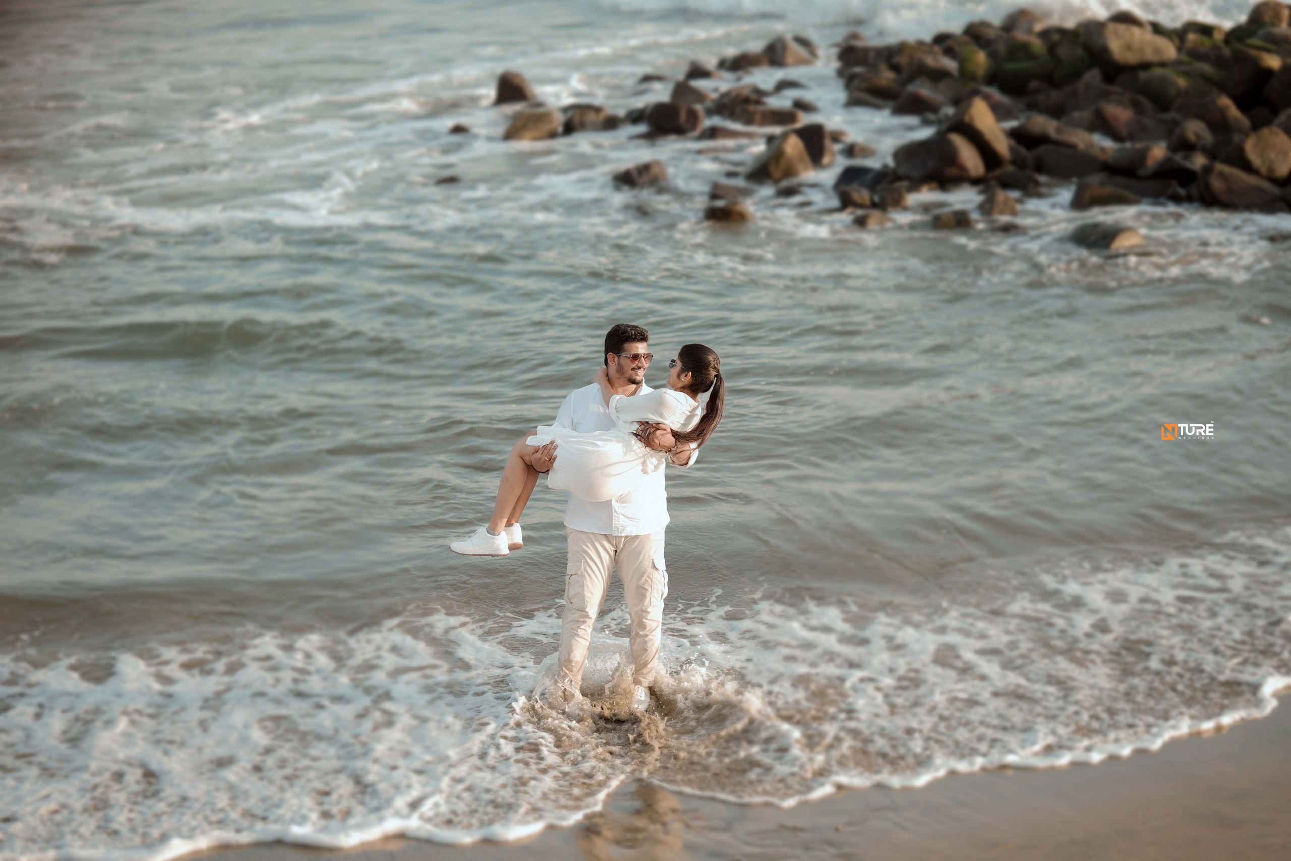 PHOTOS. NTURE WEDDING