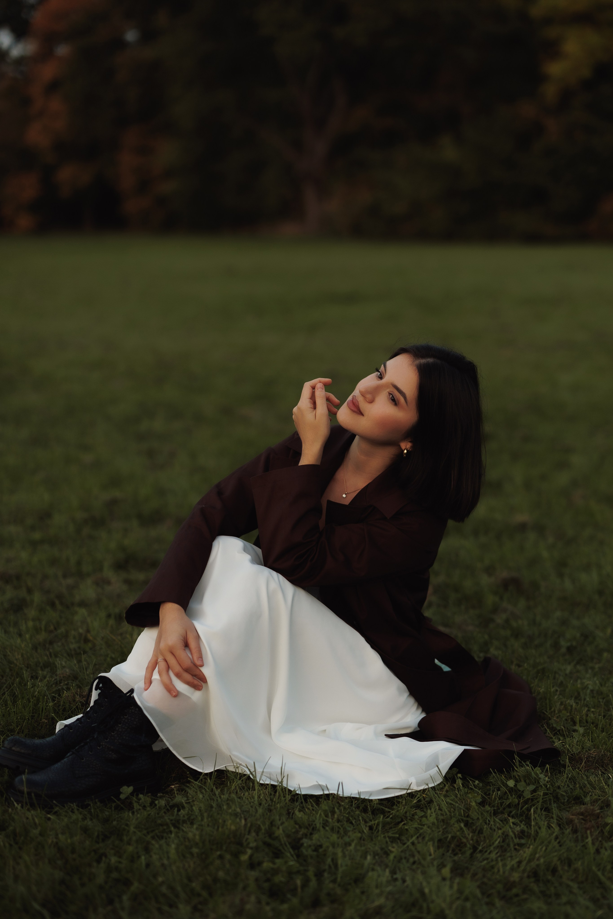 Autumn Park Photoshoot | Woman in White Dress. Cinematic&Elegant Portraits by Kristina Kozheltsova. Kristina Kozheltsova- Soulful Portrait&Lifestyle&Love Story Photographer in Leipzig, Germany