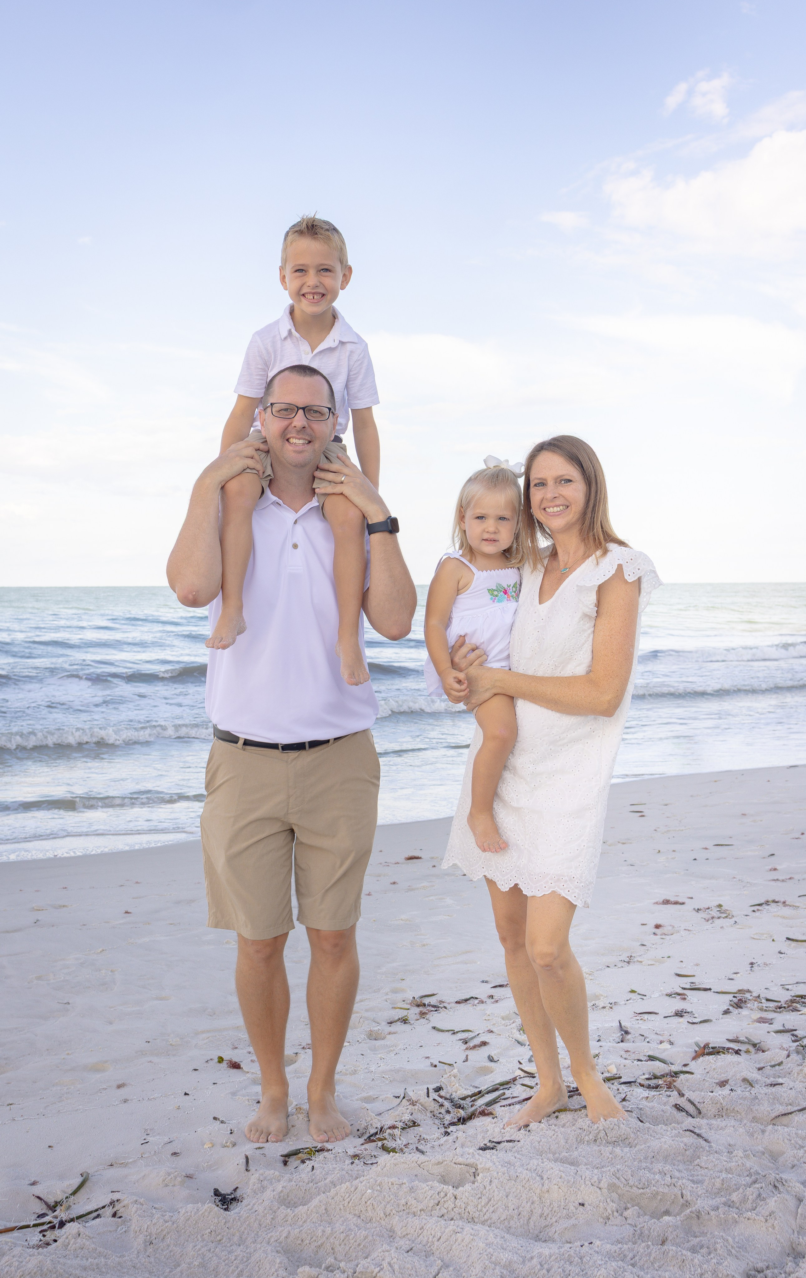 Jon and Brooke Beach Photography 2025. Out and About 239