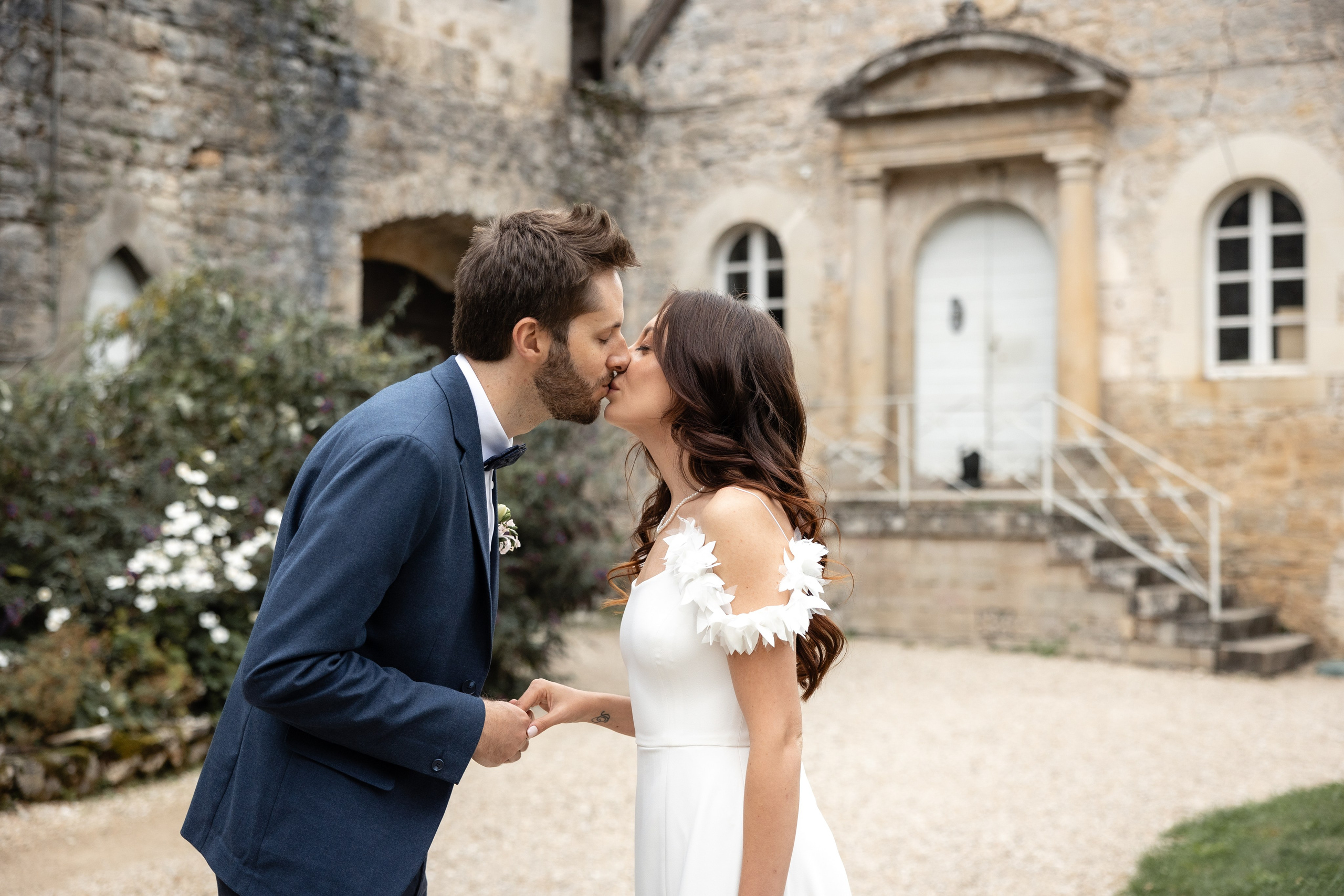 Château Elopement in the Lot — Cénevières | Southwest France. Eugénie Smirnova — Wedding & Elopement Photographer in Southwest France