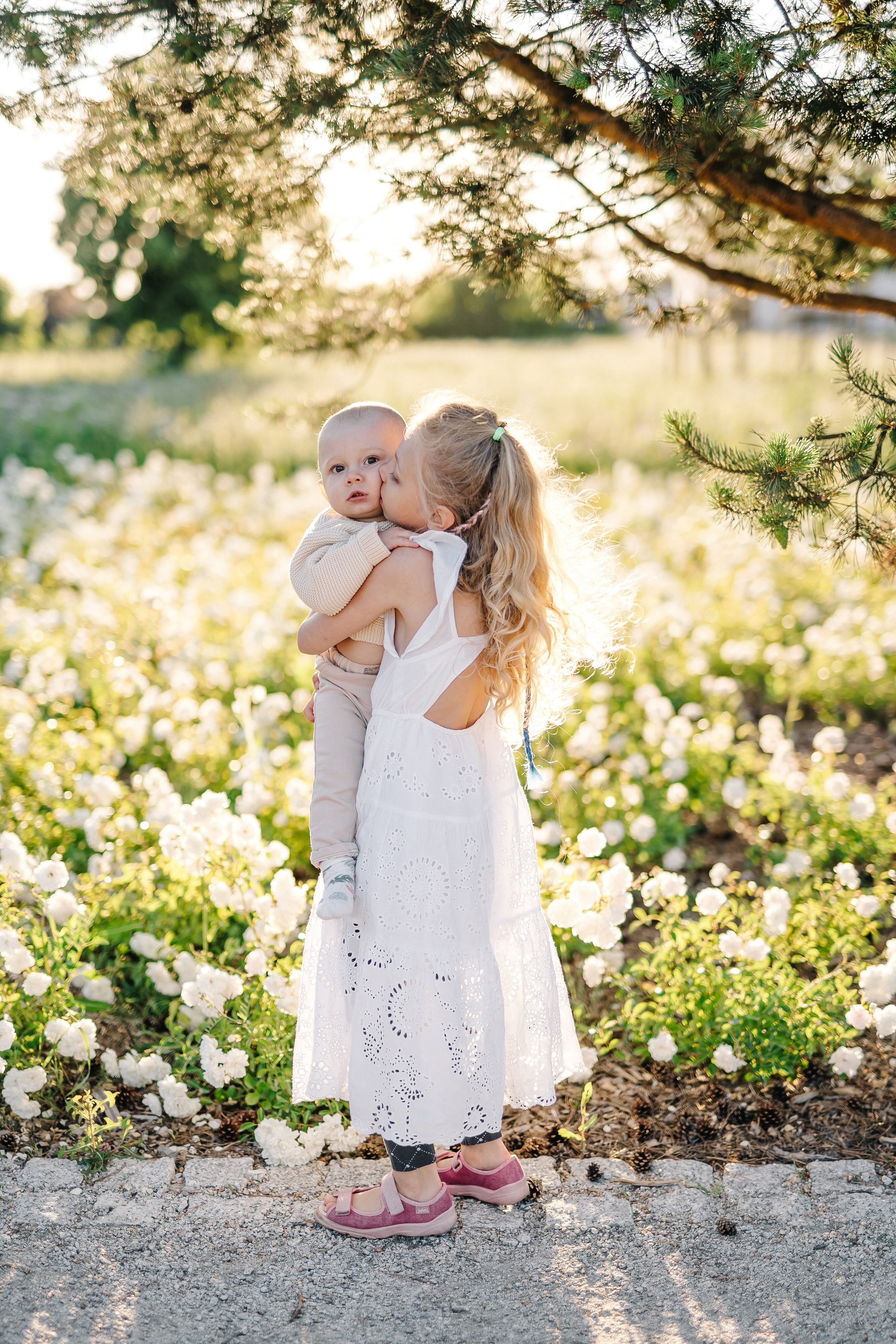 Mini sesja w plenerze. Fotograf Łódź - sesja ciążowa, noworodkowa, dziecięca. Studio w Łodzi