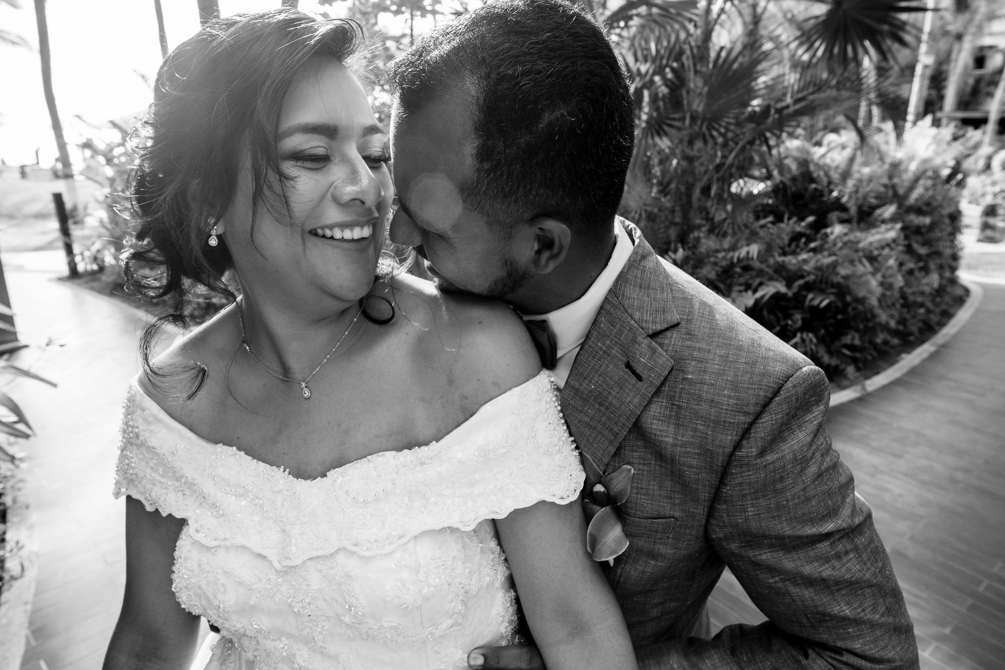 Lupita y Abel / Puerto Vallarta. Wedding and family photographer in Mexico City