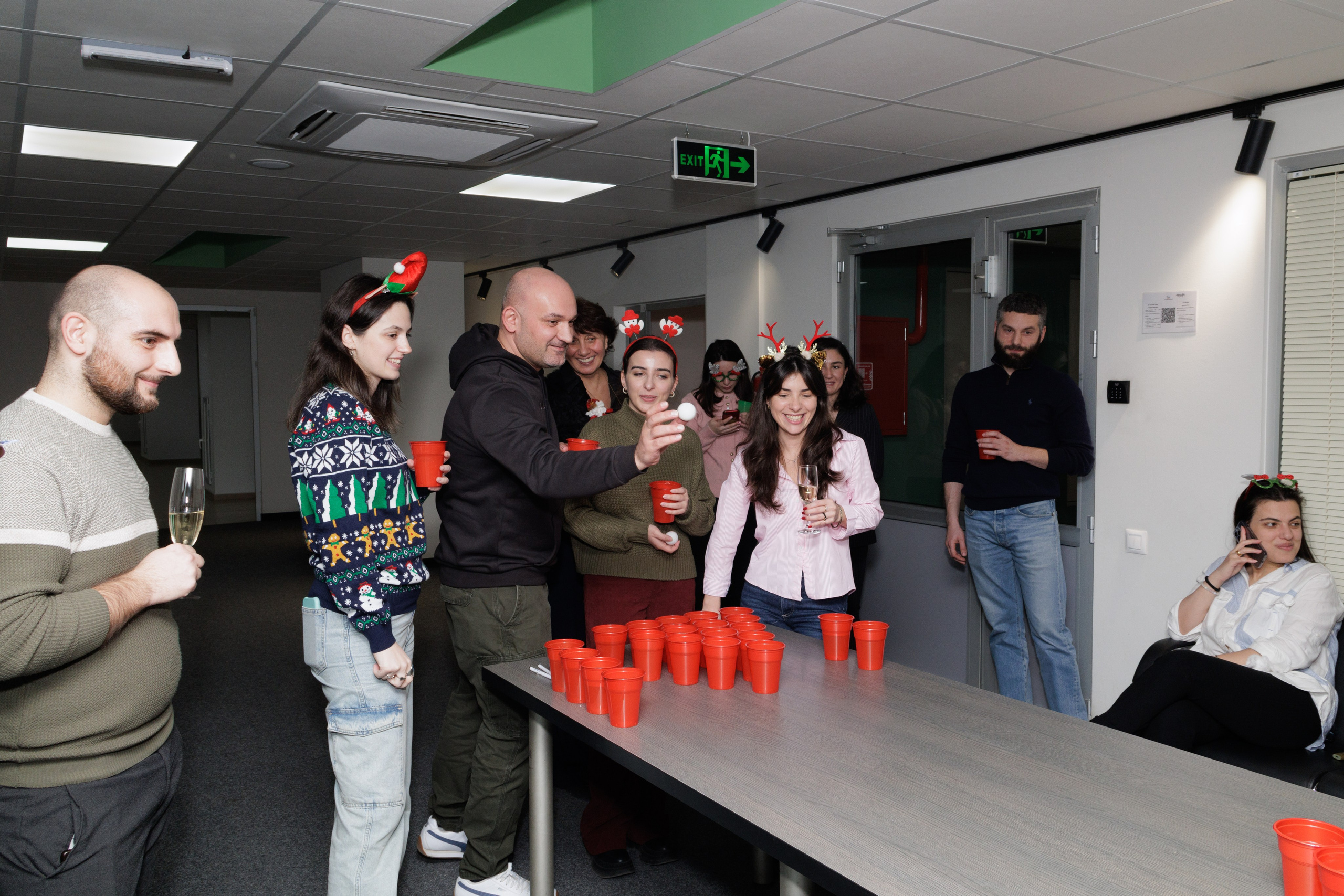 კორპორატიული ღონისძიებები. FramefreeMan