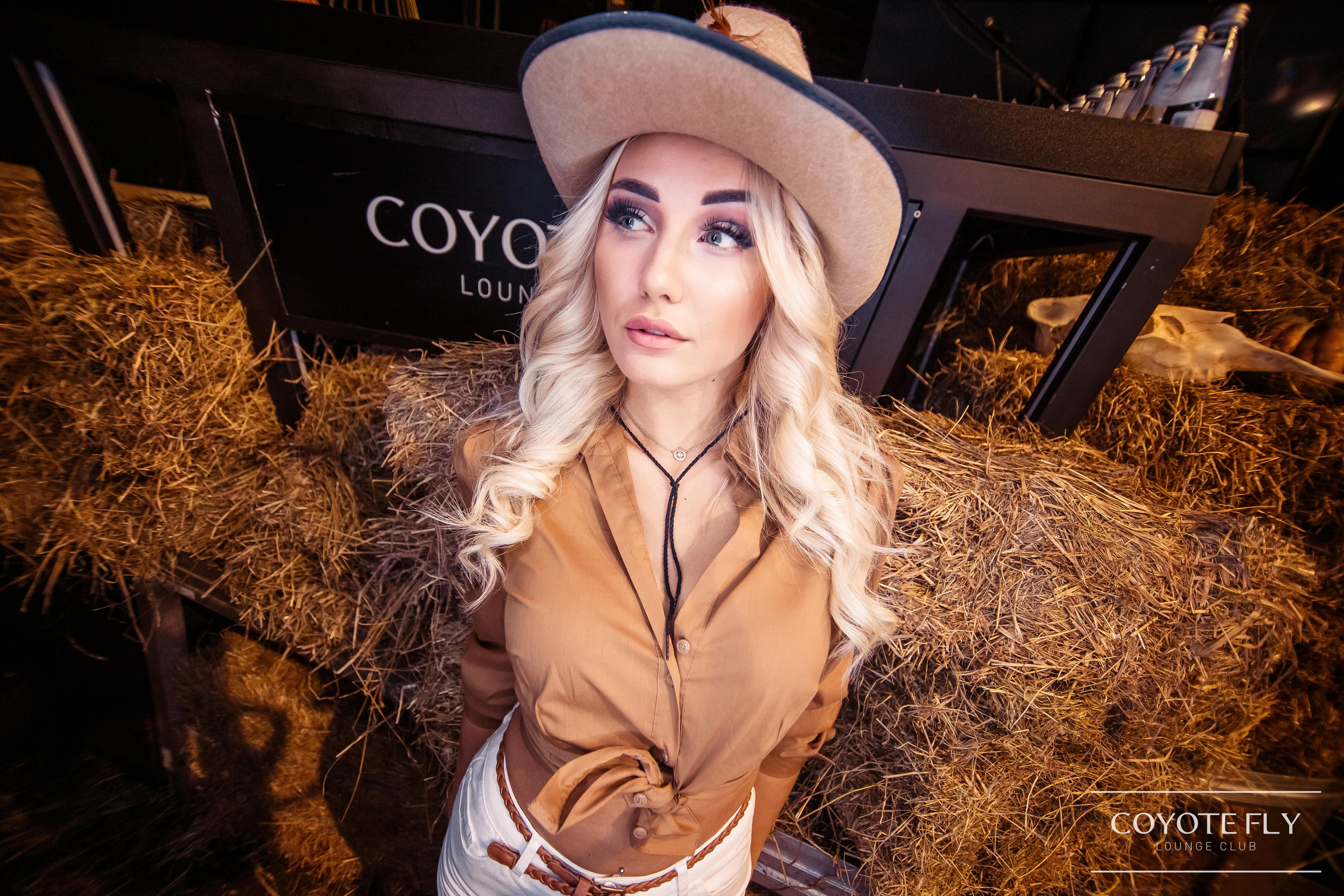 Pasākumi un naktsklubi. BELLOW US FOTOGRĀFS RĪGA