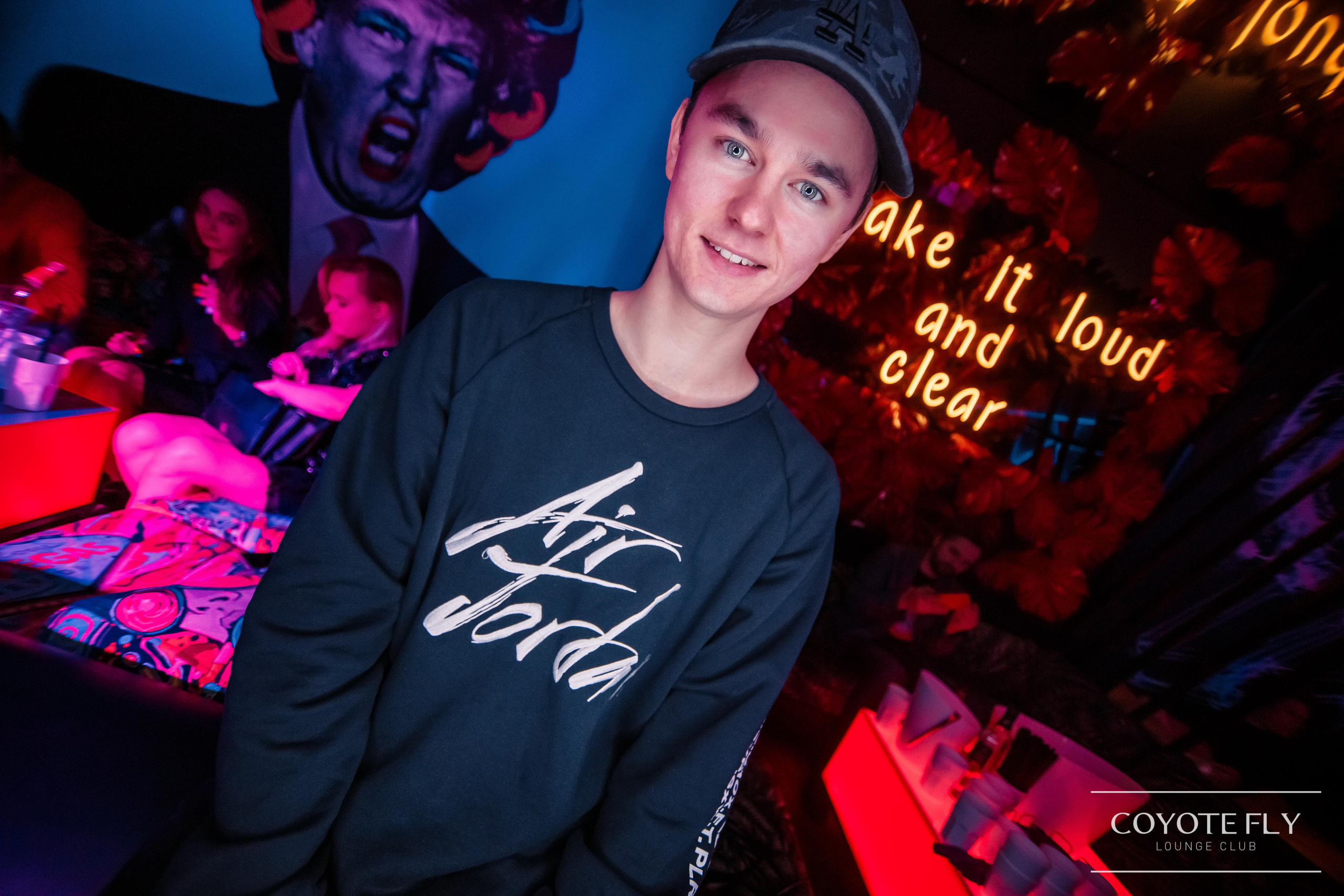 Pasākumi un naktsklubi. BELLOW US FOTOGRĀFS RĪGA