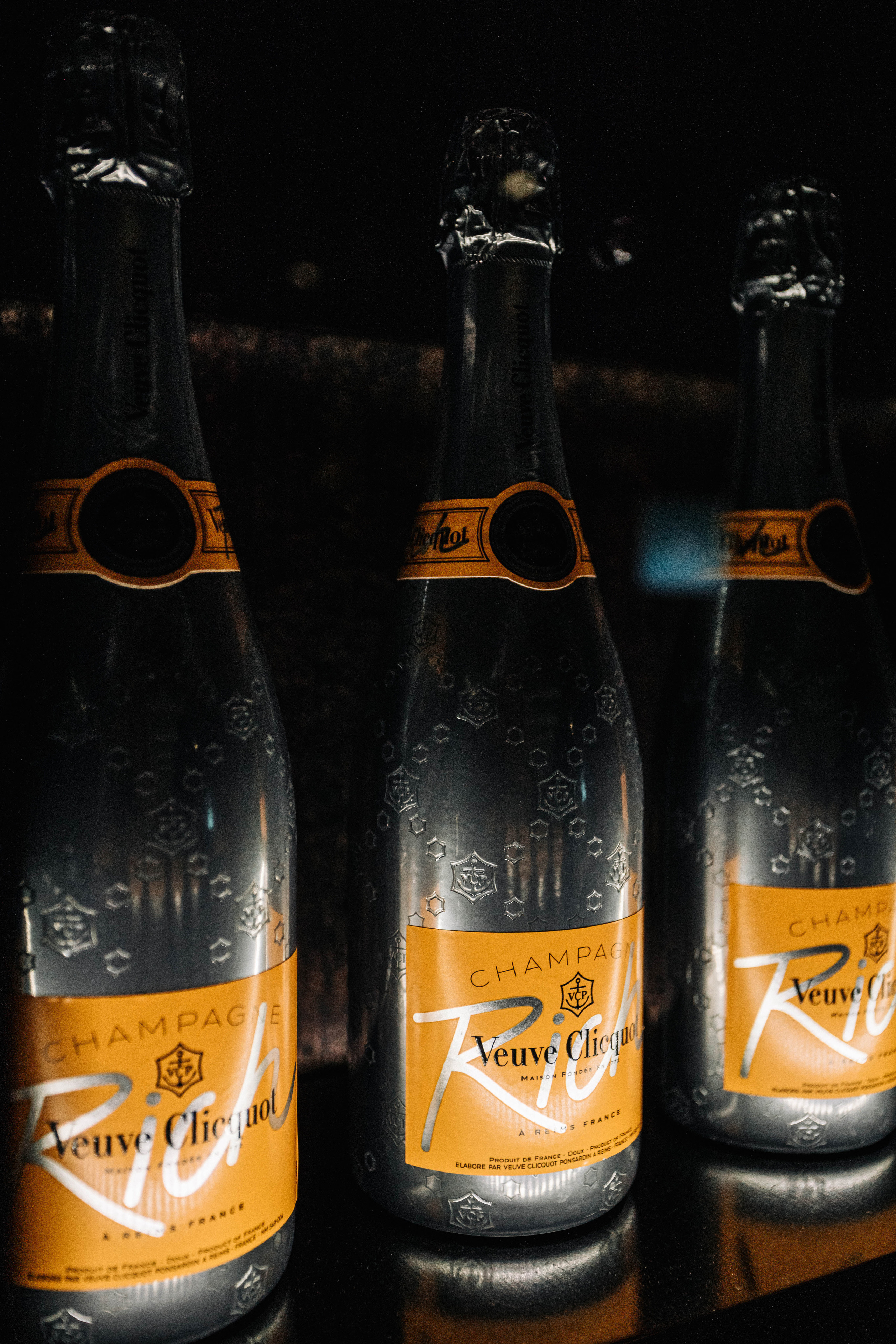 Ēdieni un dzērieni. BELLOW US FOTOGRĀFS RĪGA