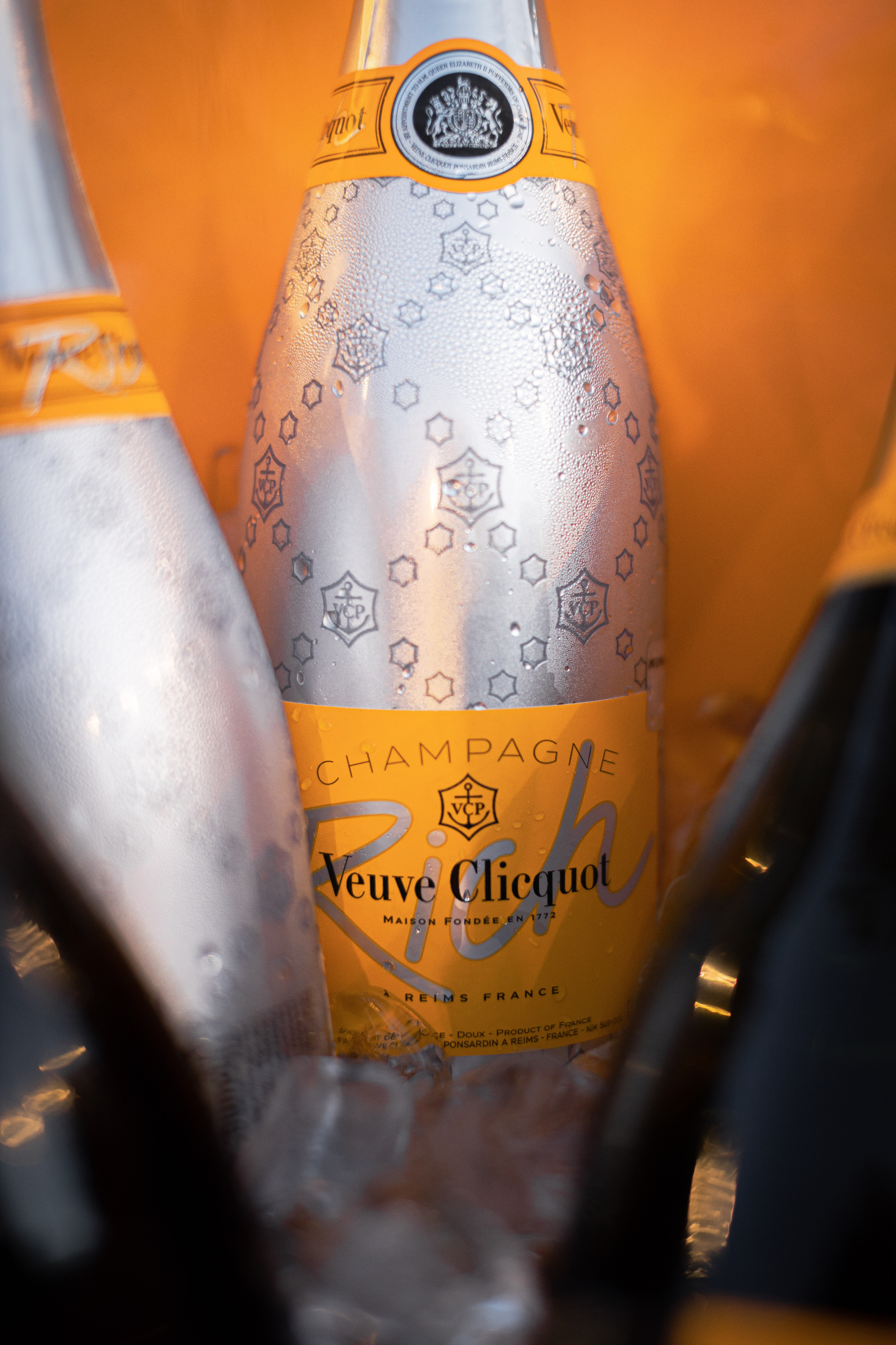 Ēdieni un dzērieni. BELLOW US FOTOGRĀFS RĪGA