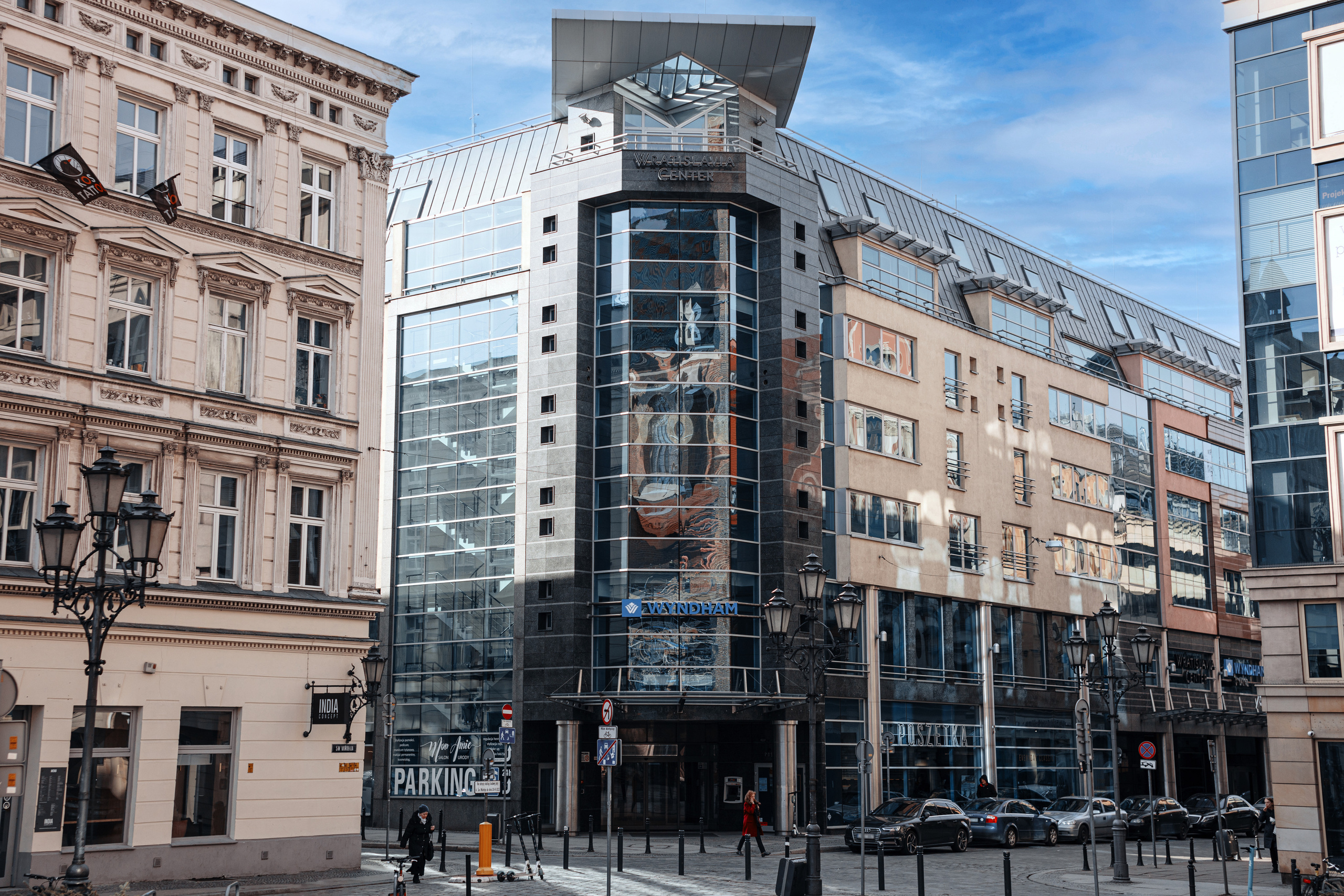 Interjers & nekustamais īpašums. BELLOW US FOTOGRĀFS RĪGA