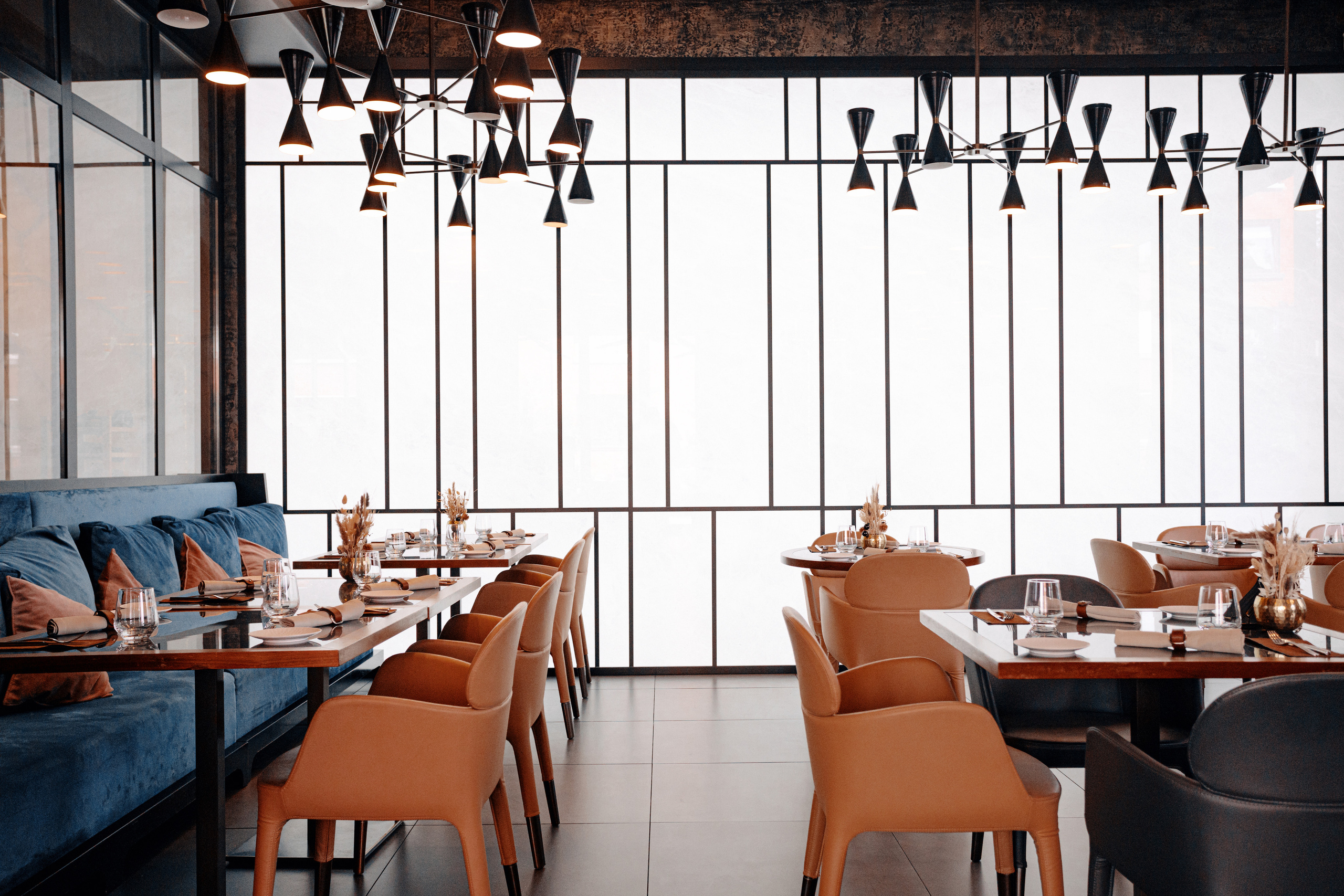 Interjers & nekustamais īpašums. BELLOW US FOTOGRĀFS RĪGA