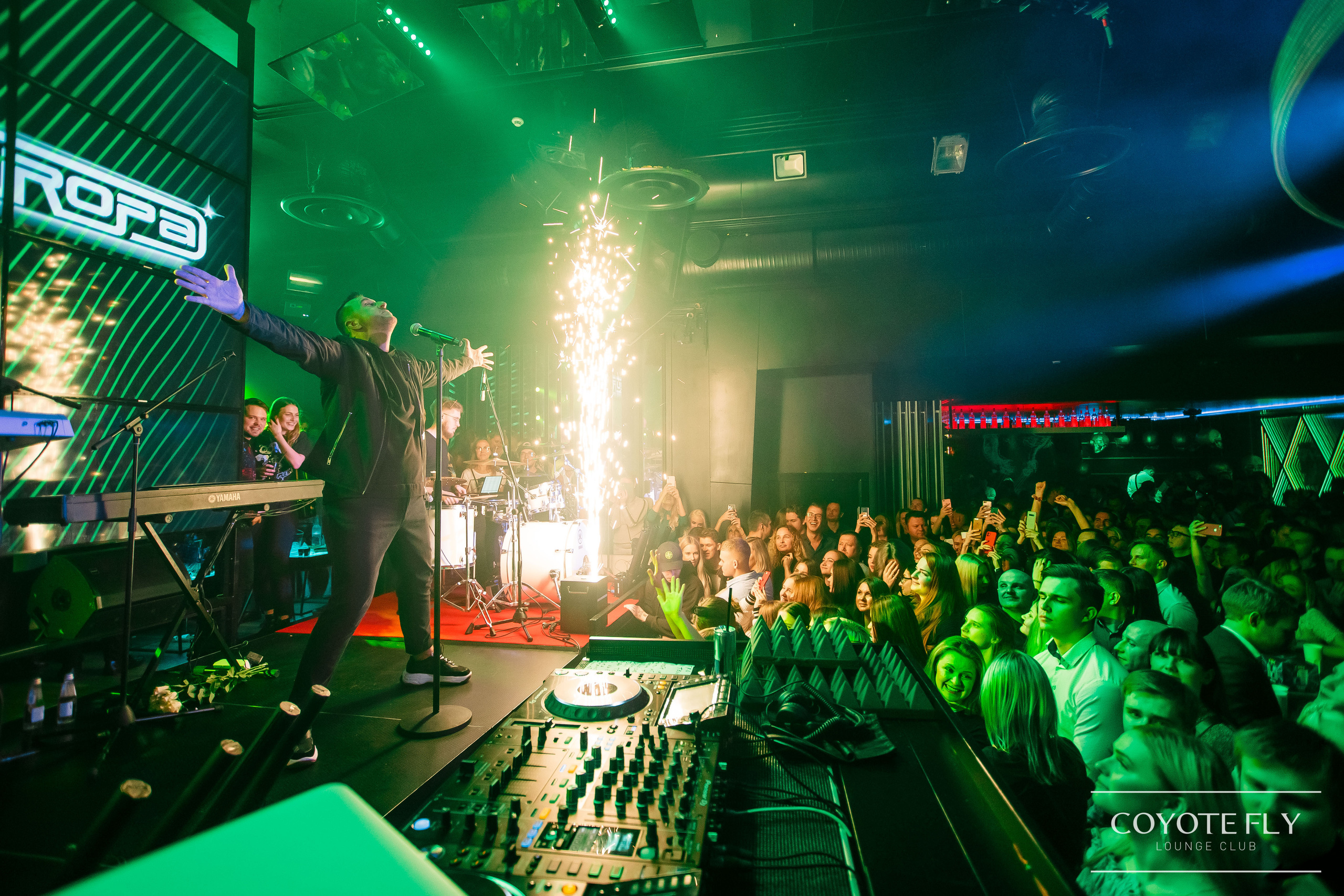 Pasākumi un naktsklubi. BELLOW US FOTOGRĀFS RĪGA