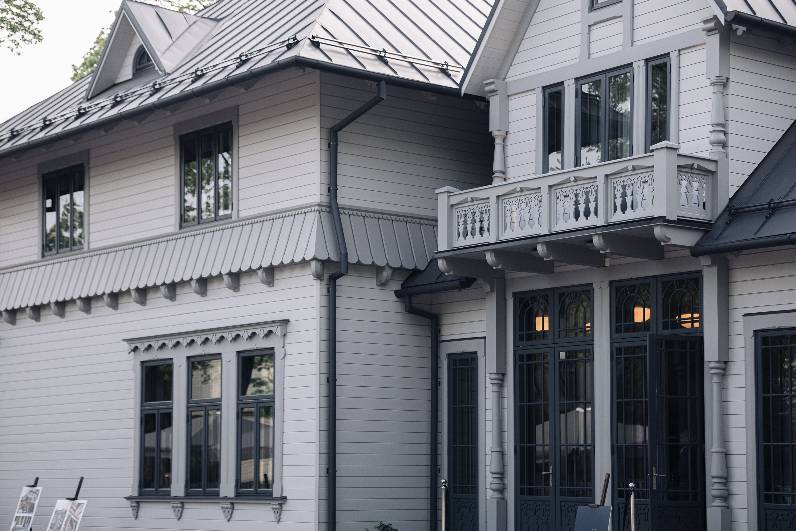 Interjers & nekustamais īpašums. BELLOW US FOTOGRĀFS RĪGA