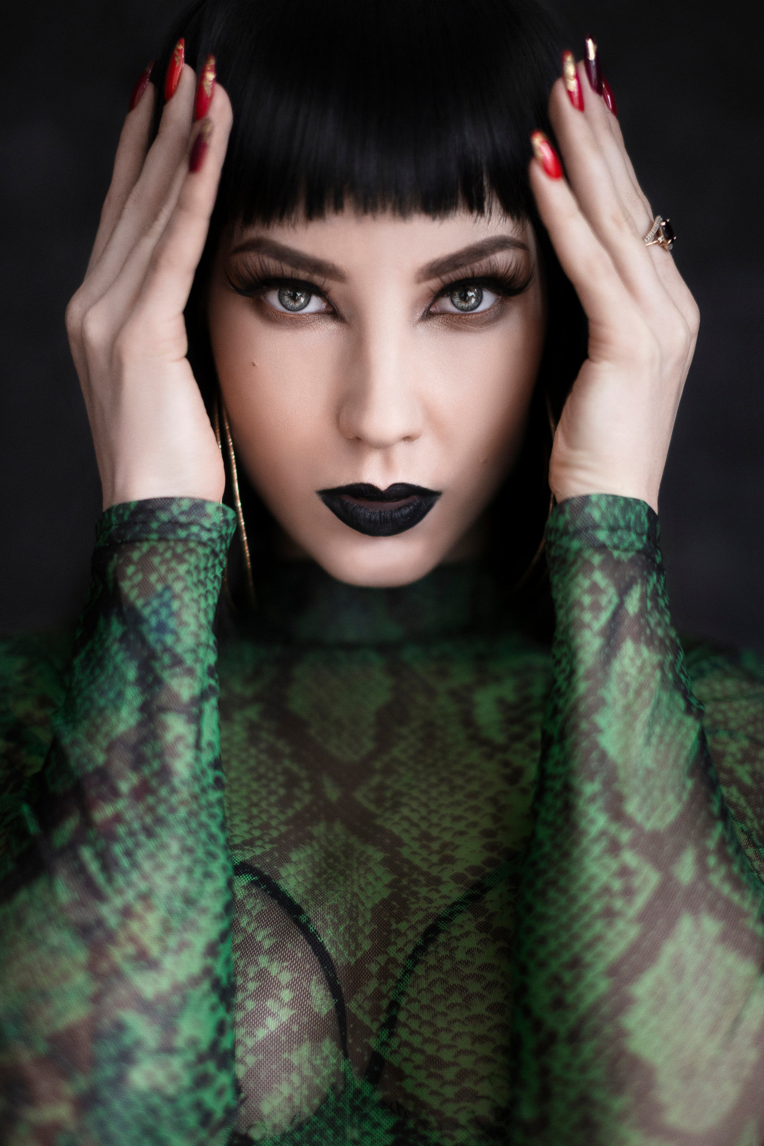 Portreti. BELLOW US FOTOGRĀFS RĪGA