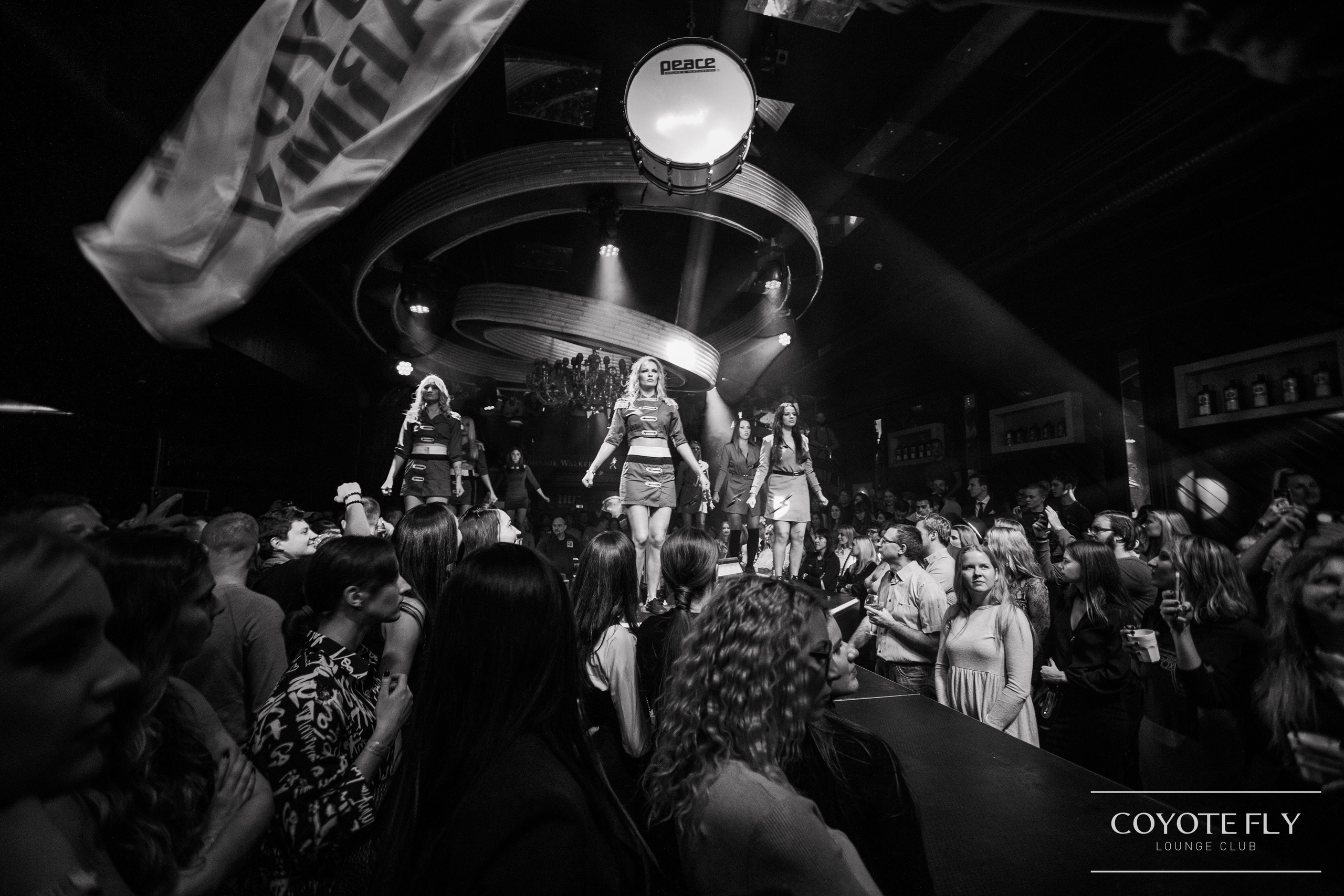 Pasākumi un naktsklubi. BELLOW US FOTOGRĀFS RĪGA