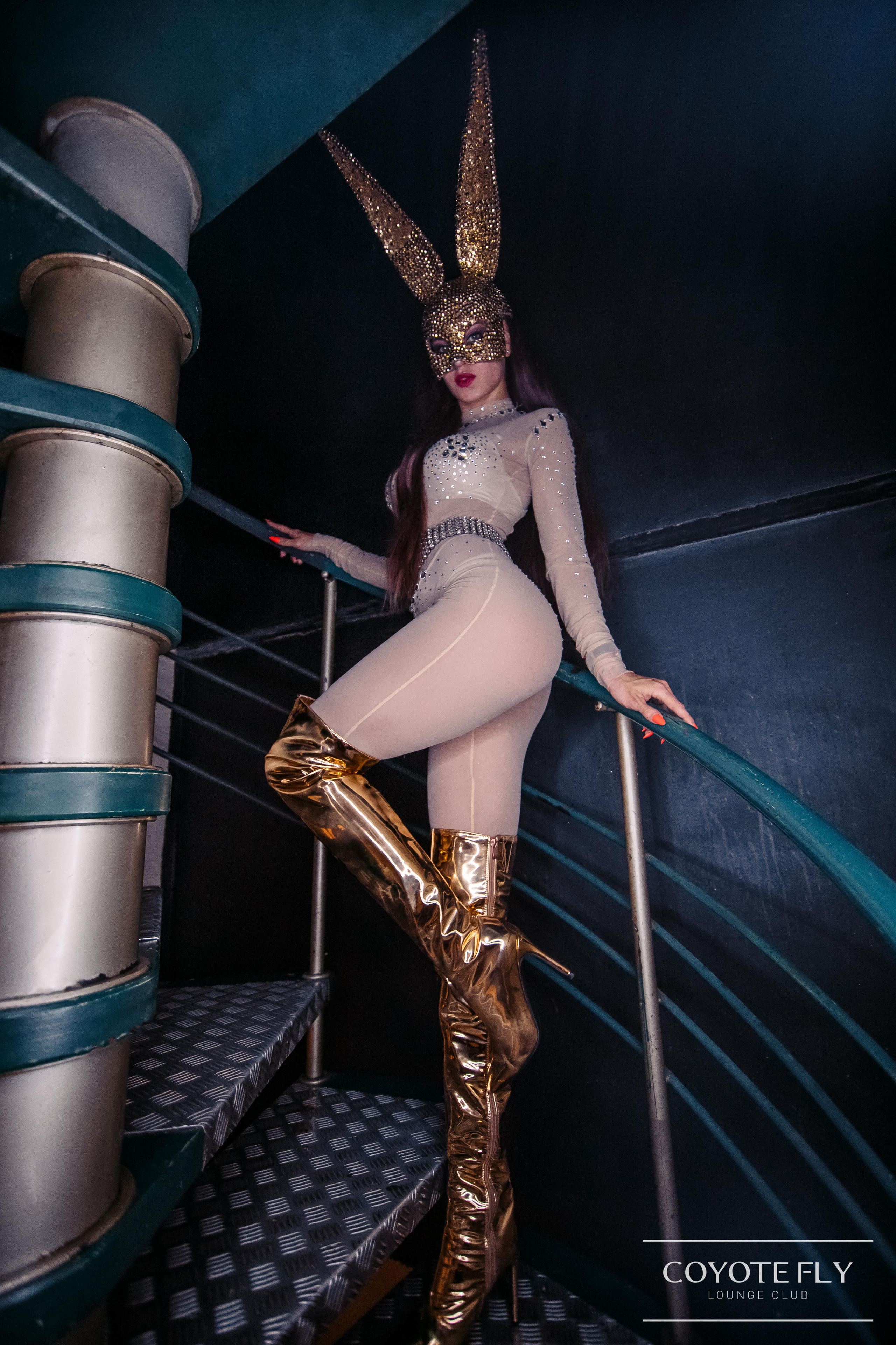 Pasākumi un naktsklubi. BELLOW US FOTOGRĀFS RĪGA