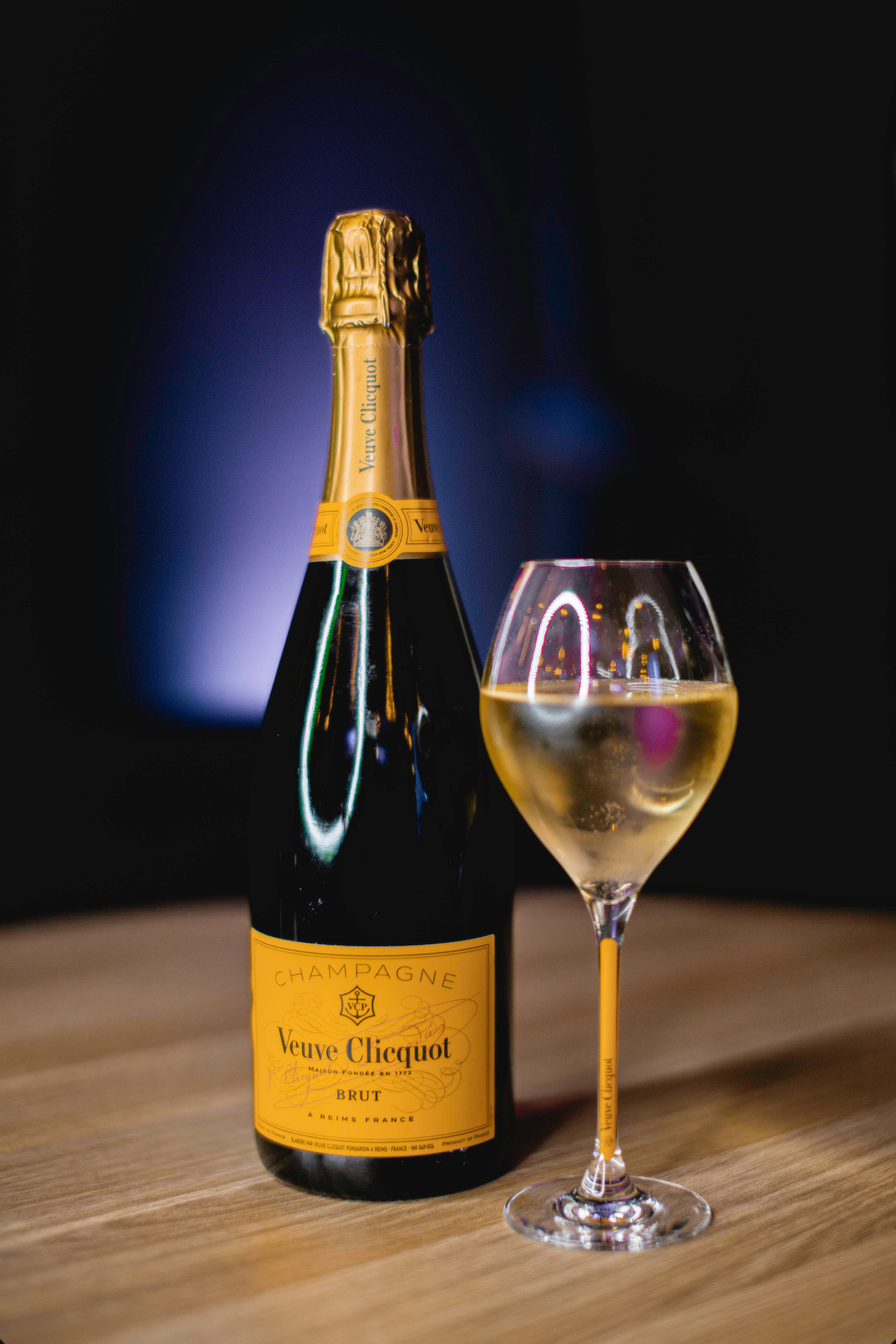 Ēdieni un dzērieni. BELLOW US FOTOGRĀFS RĪGA